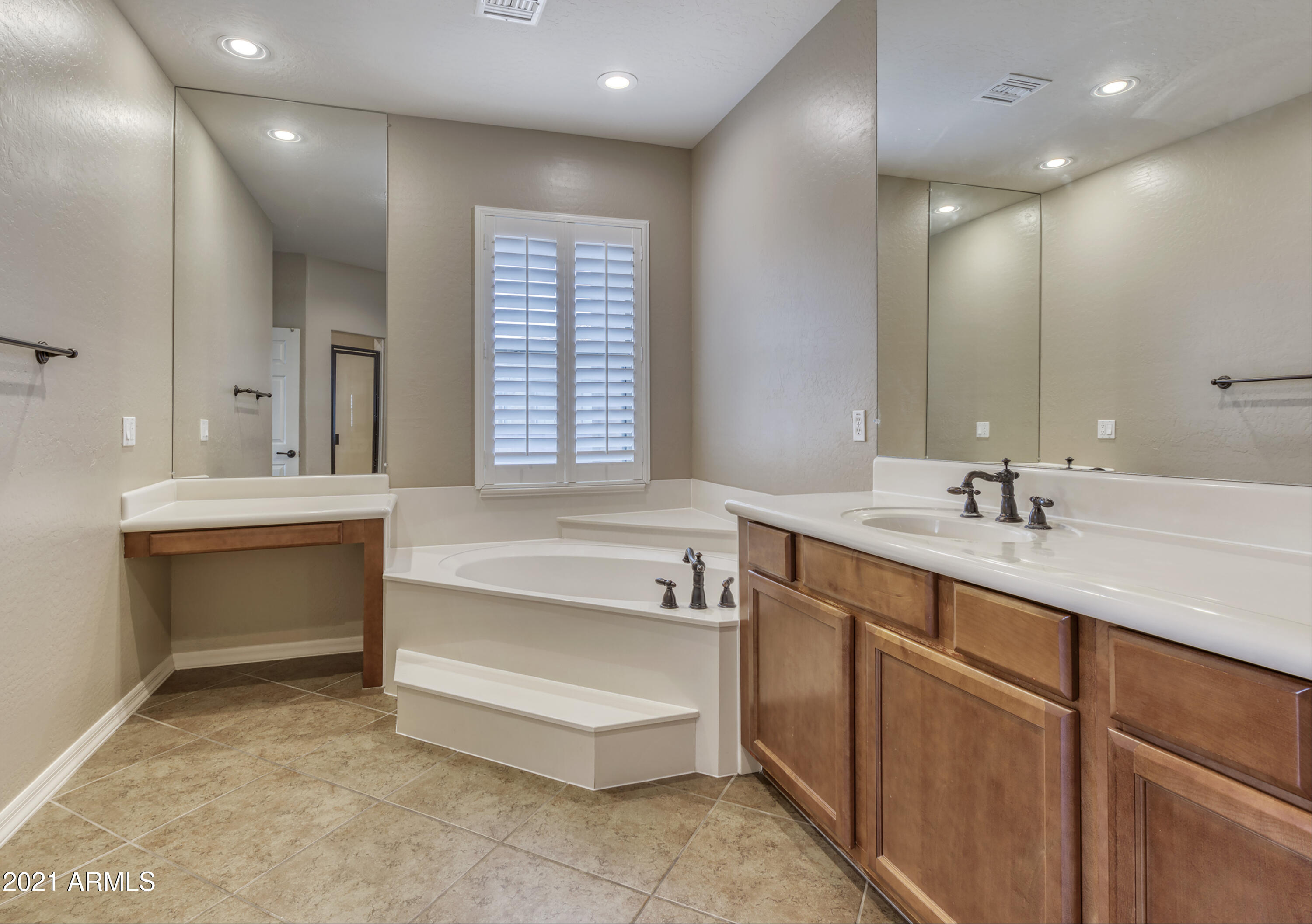3935 E ROUGH RIDER Road # 1224