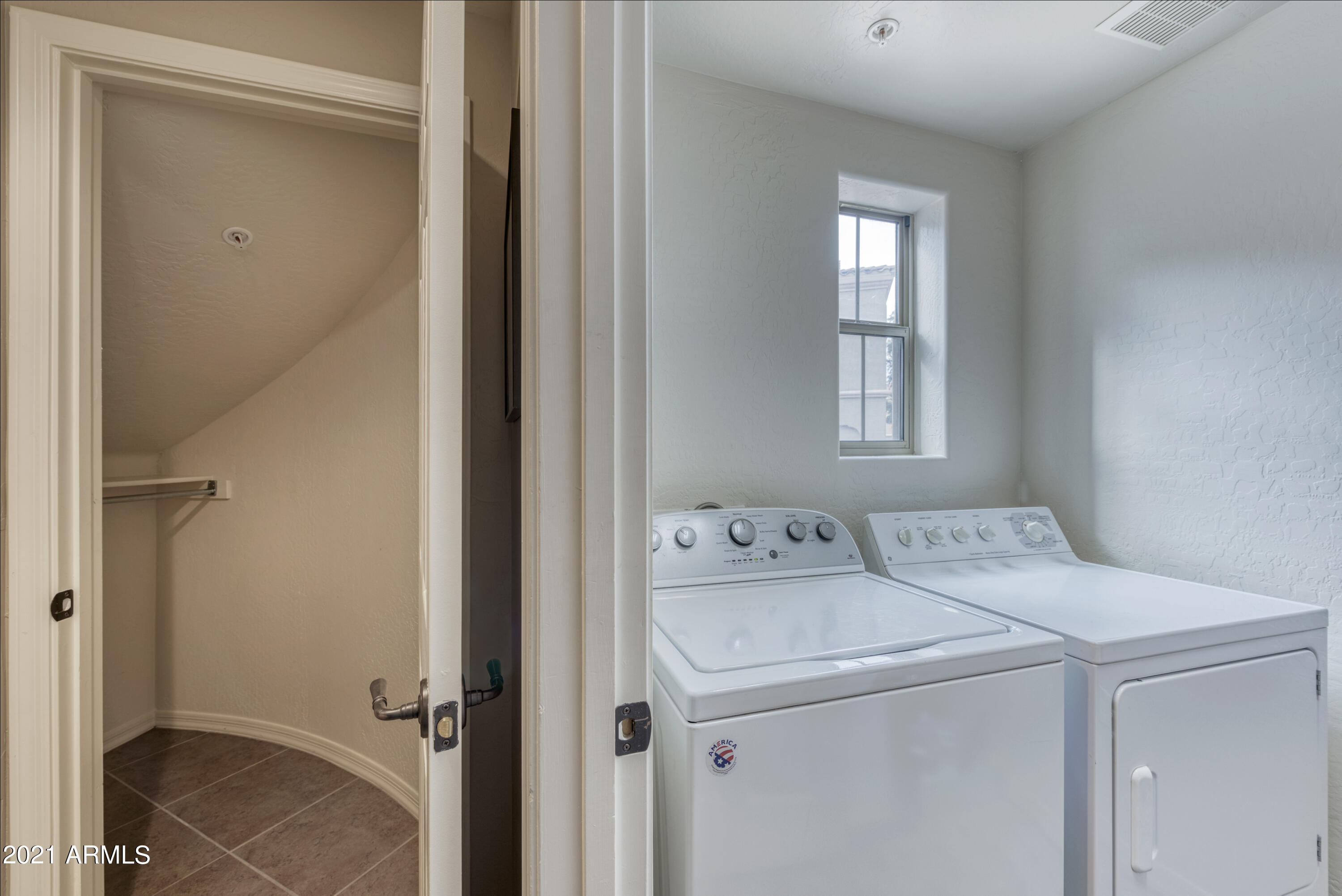3935 E ROUGH RIDER Road # 1224