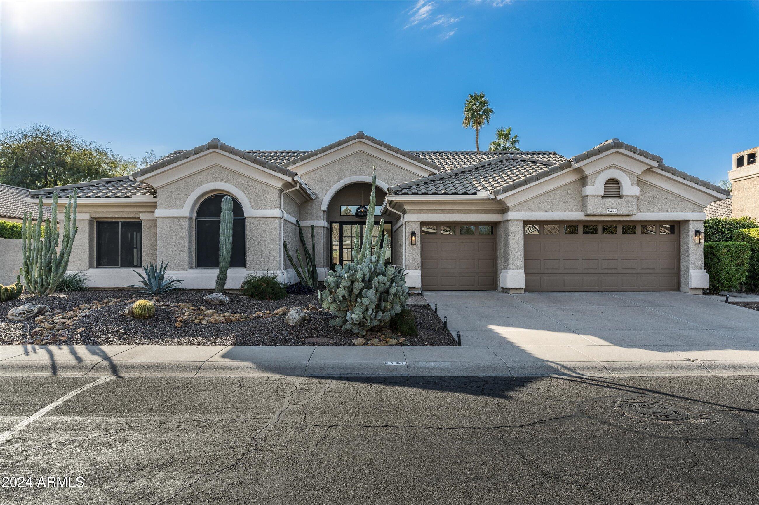 5421 E CANNON Drive