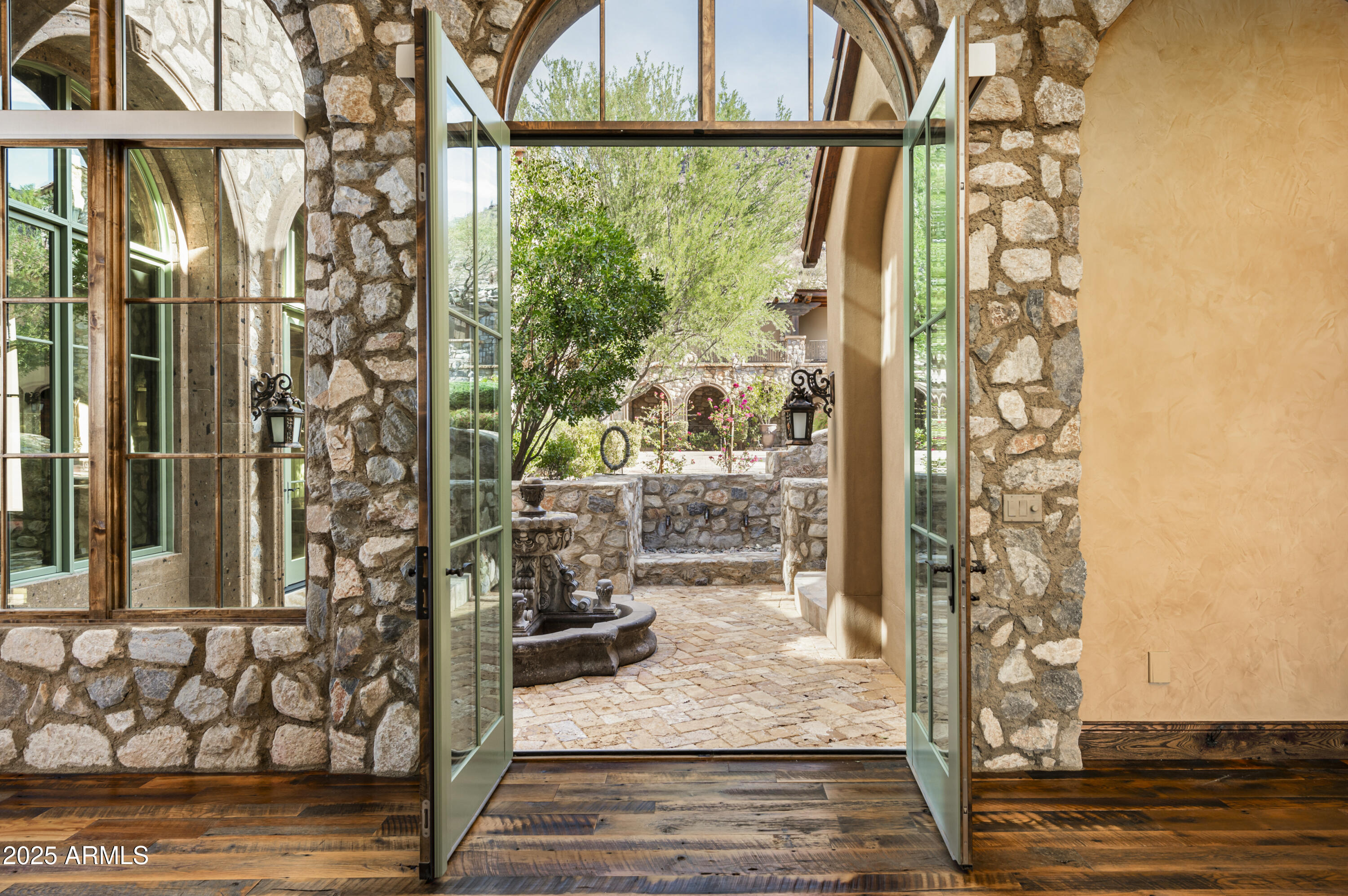 11068 E CANYON CROSS Way