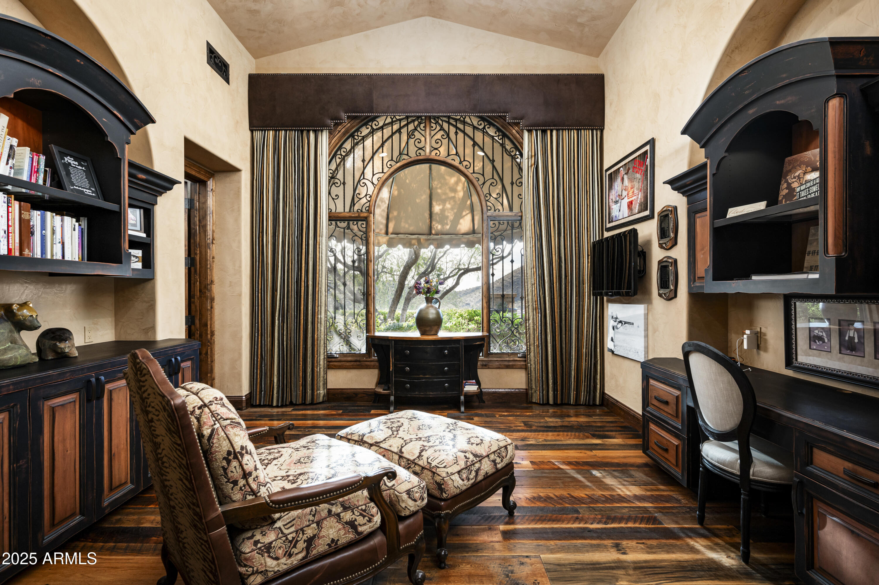 11068 E CANYON CROSS Way