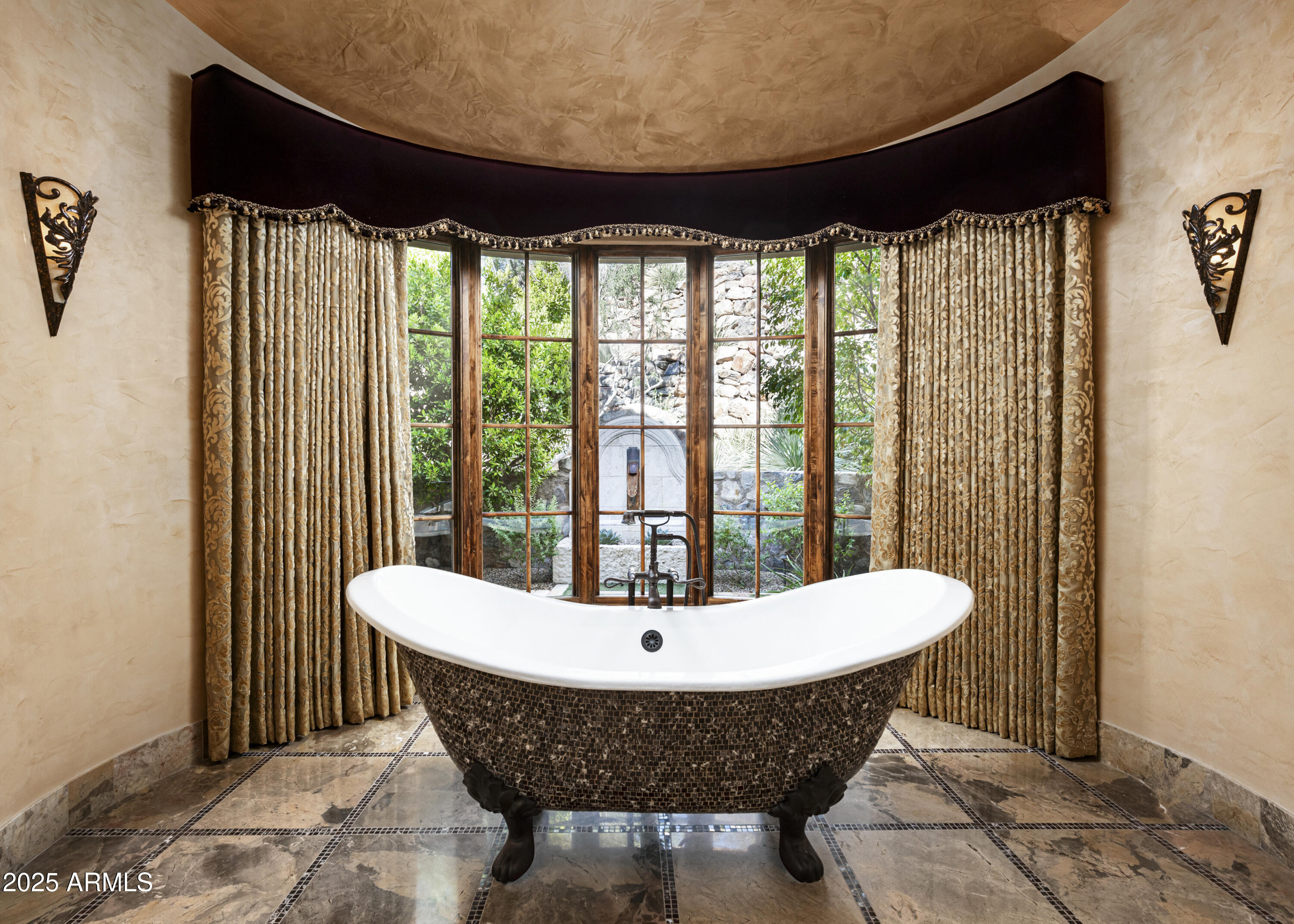 11068 E CANYON CROSS Way