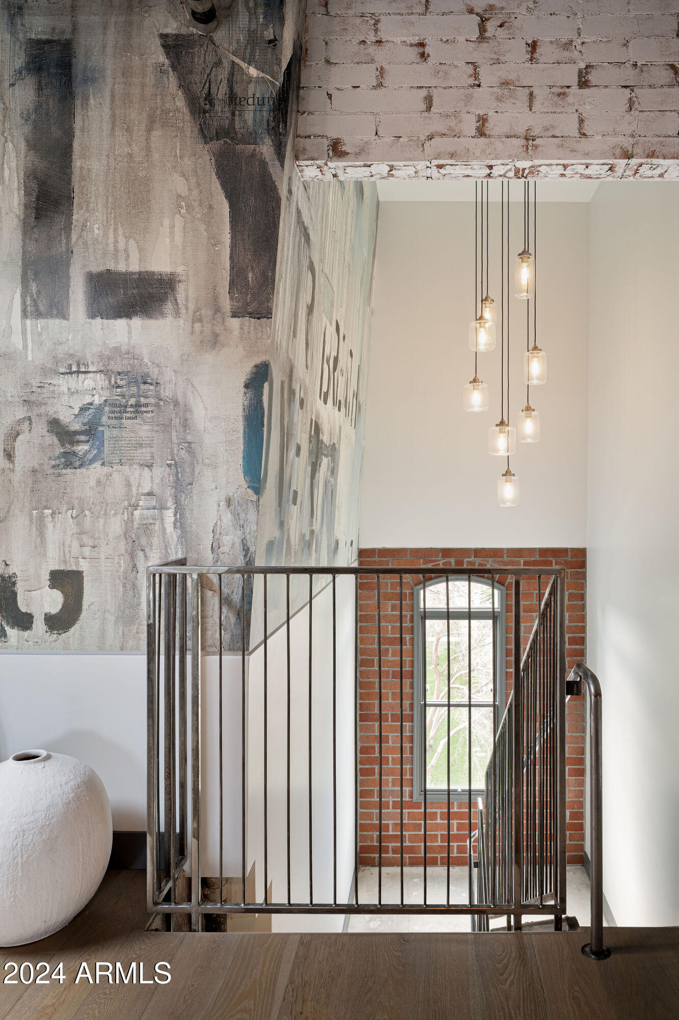 22 W Palm Lane
