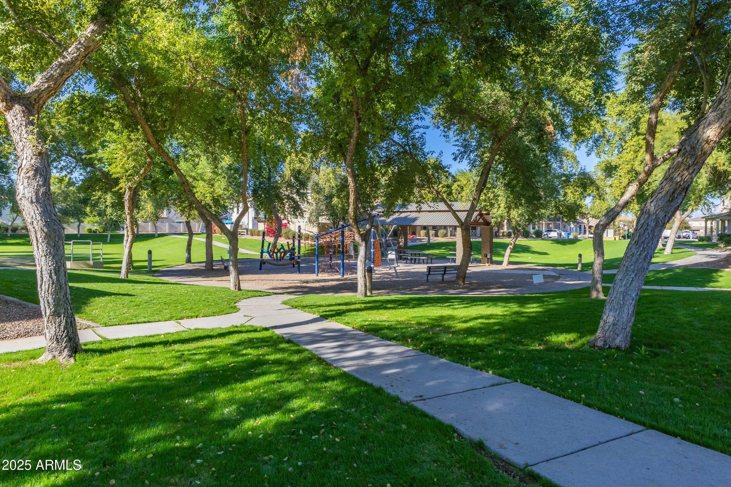 3865 E SANTA FE Lane