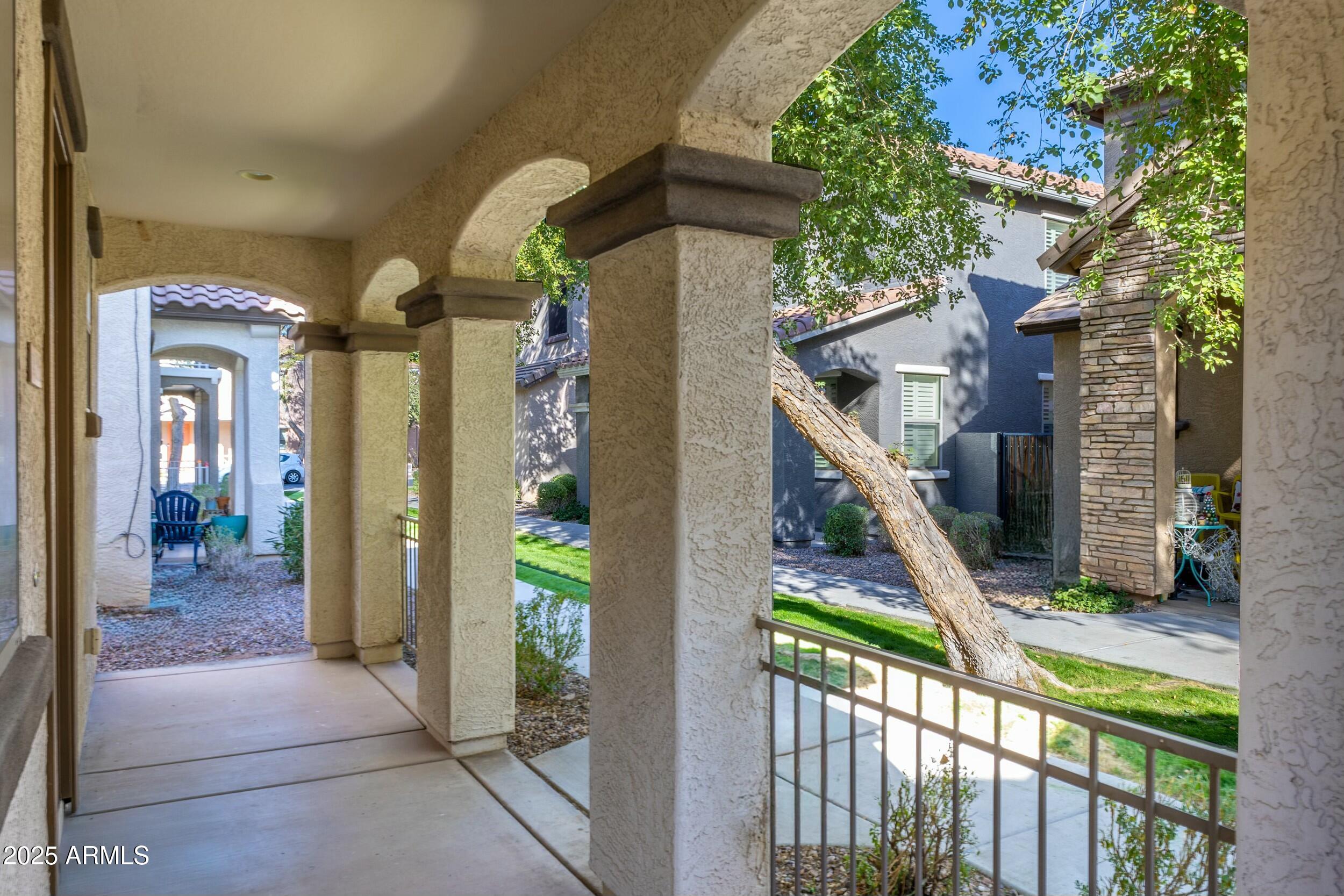 3865 E SANTA FE Lane