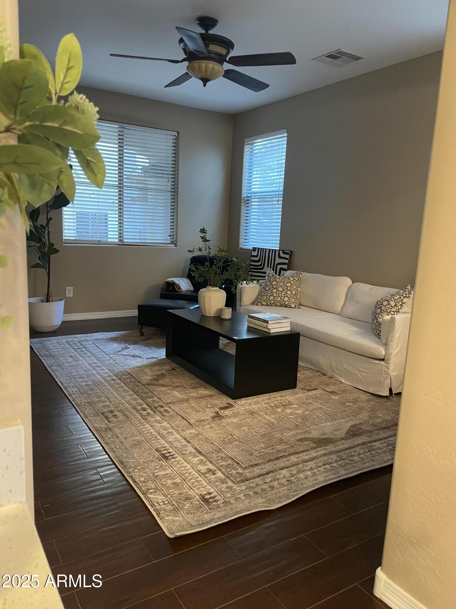 3865 E SANTA FE Lane