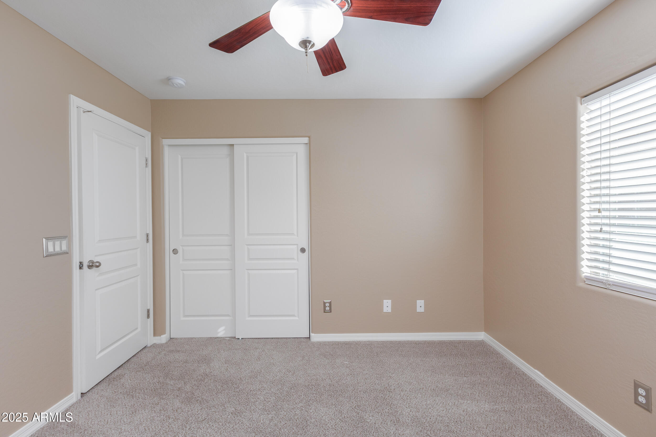 3865 E SANTA FE Lane