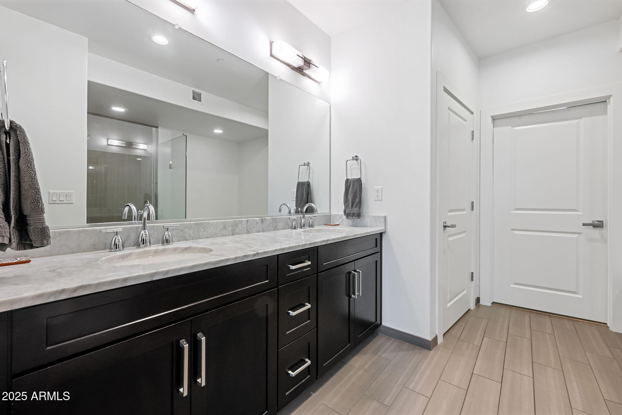 4803 N WOODMERE FAIRWAY -- # 2002