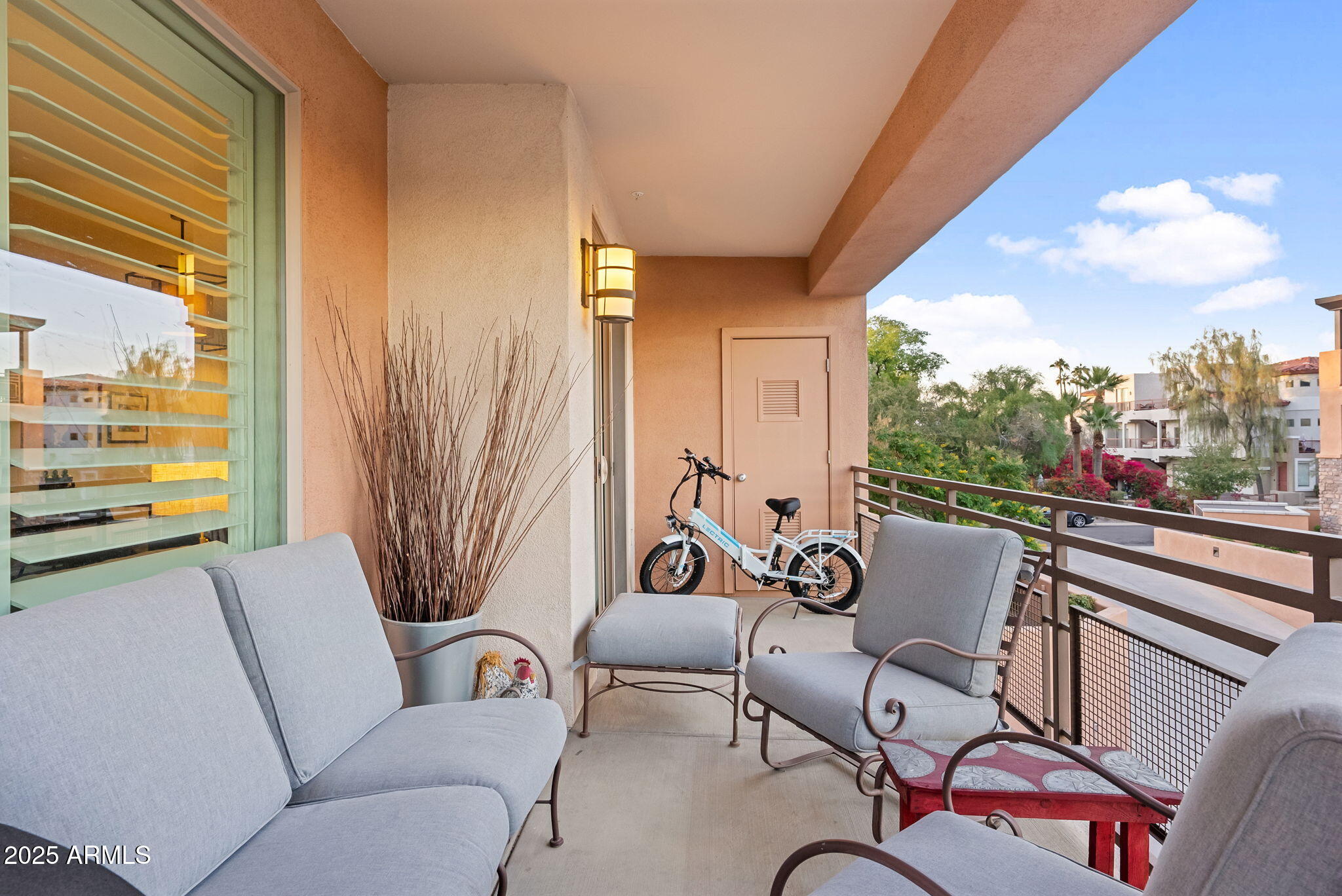 4803 N WOODMERE FAIRWAY -- # 2002