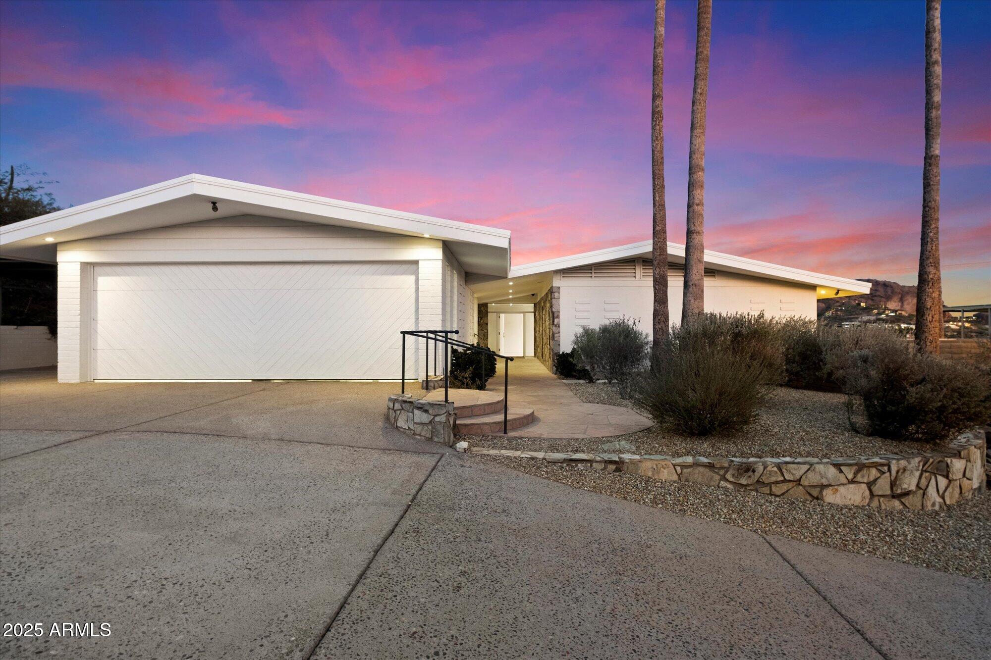 4222 E McDonald Drive
