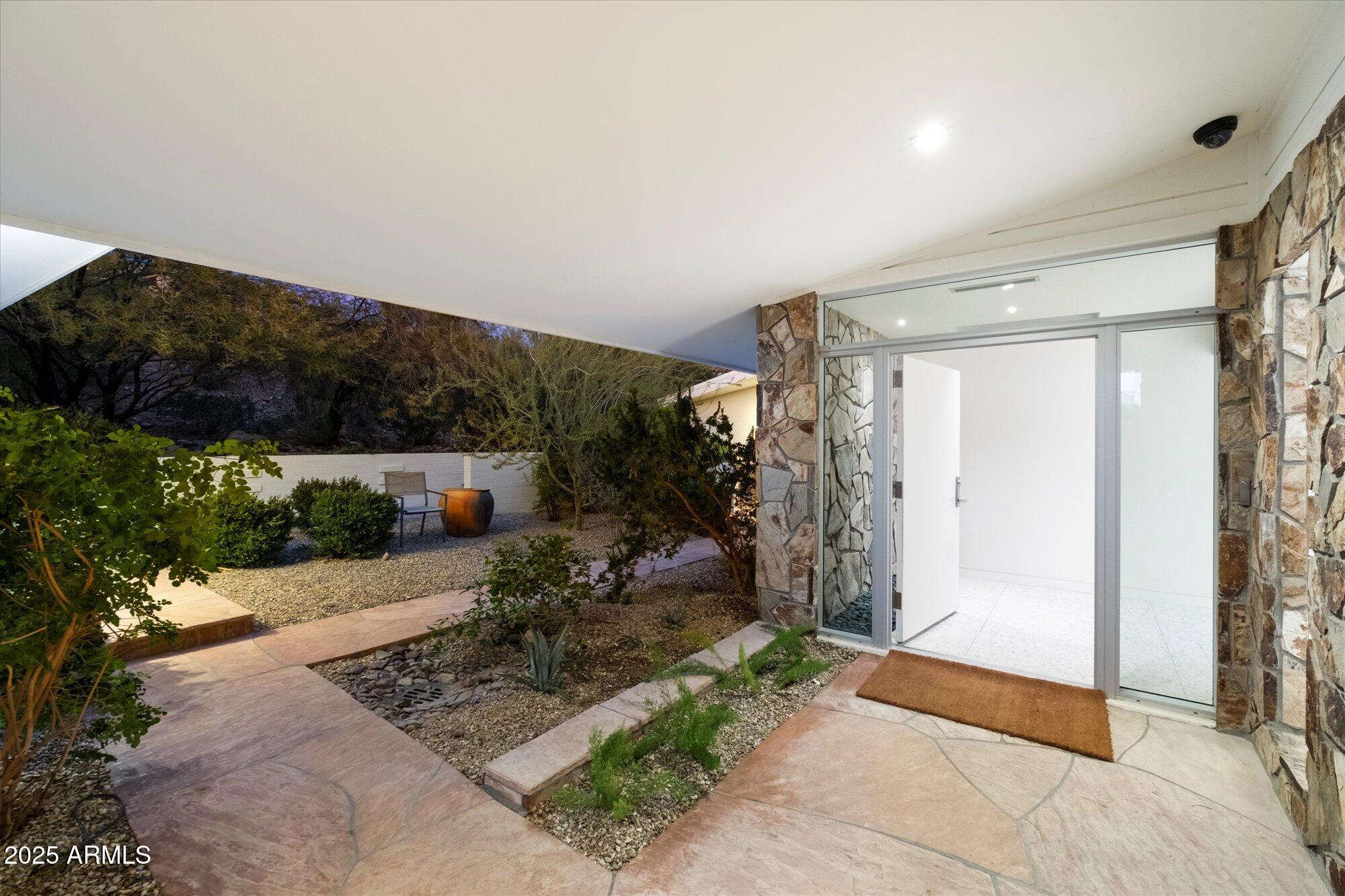 4222 E McDonald Drive