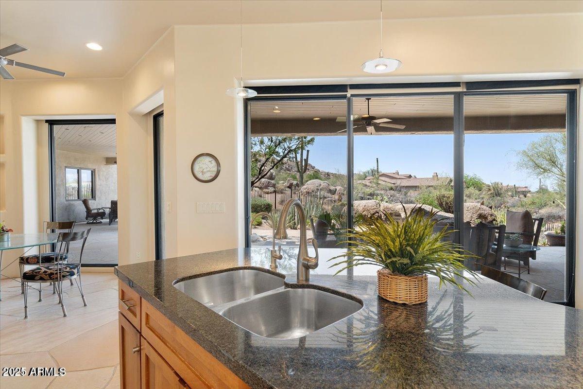 10567 E MARK Lane