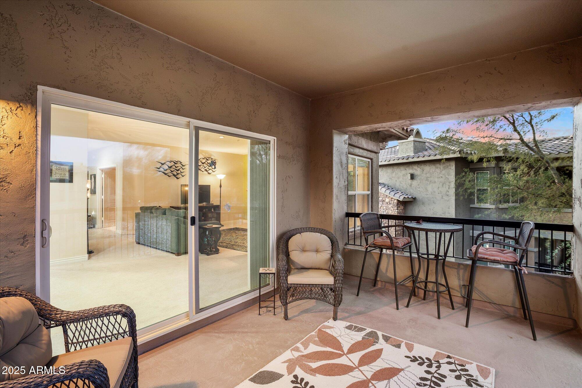 2425 W BRONCO BUTTE Trail # 2037