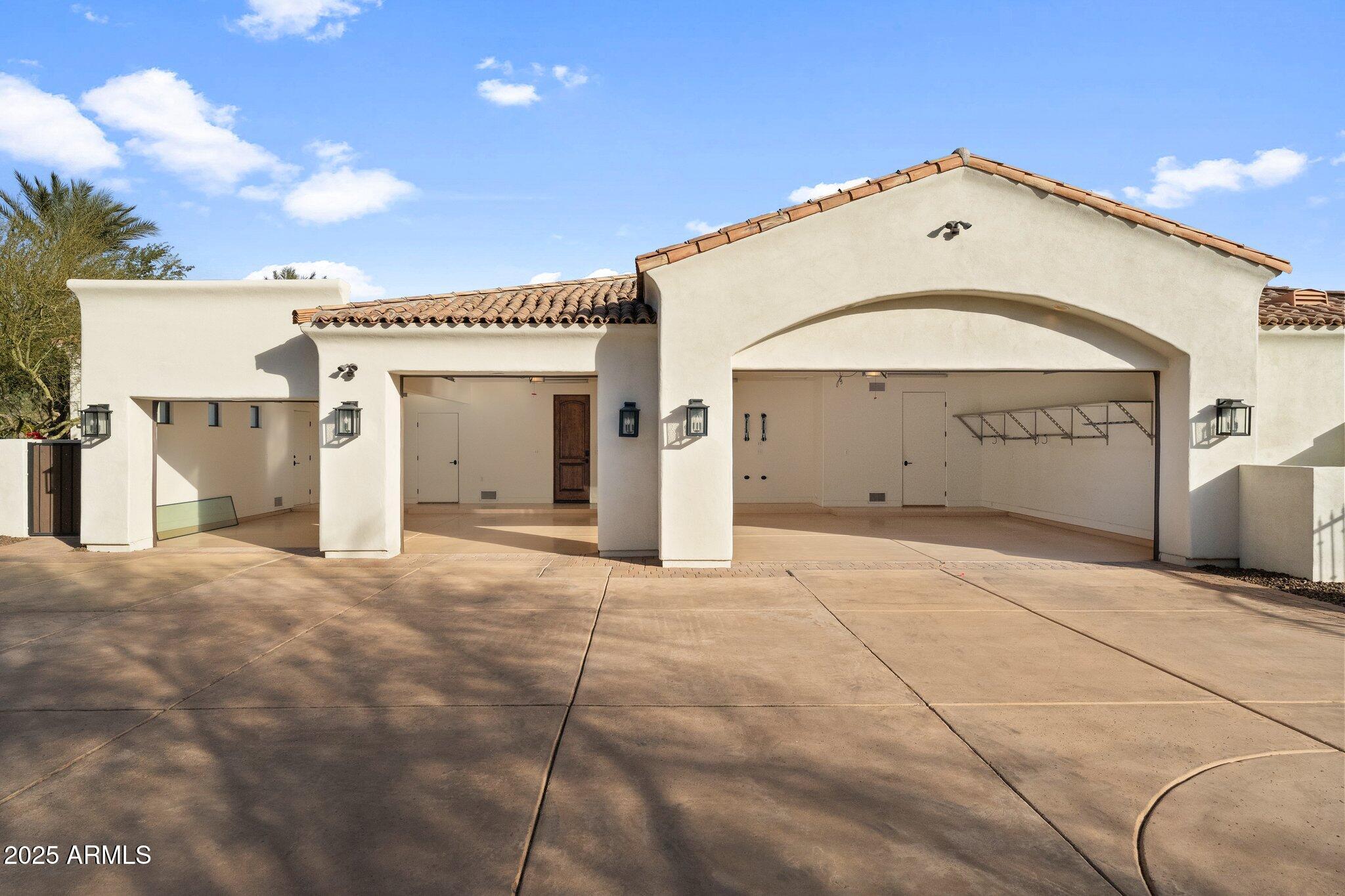 7635 E POINSETTIA Drive
