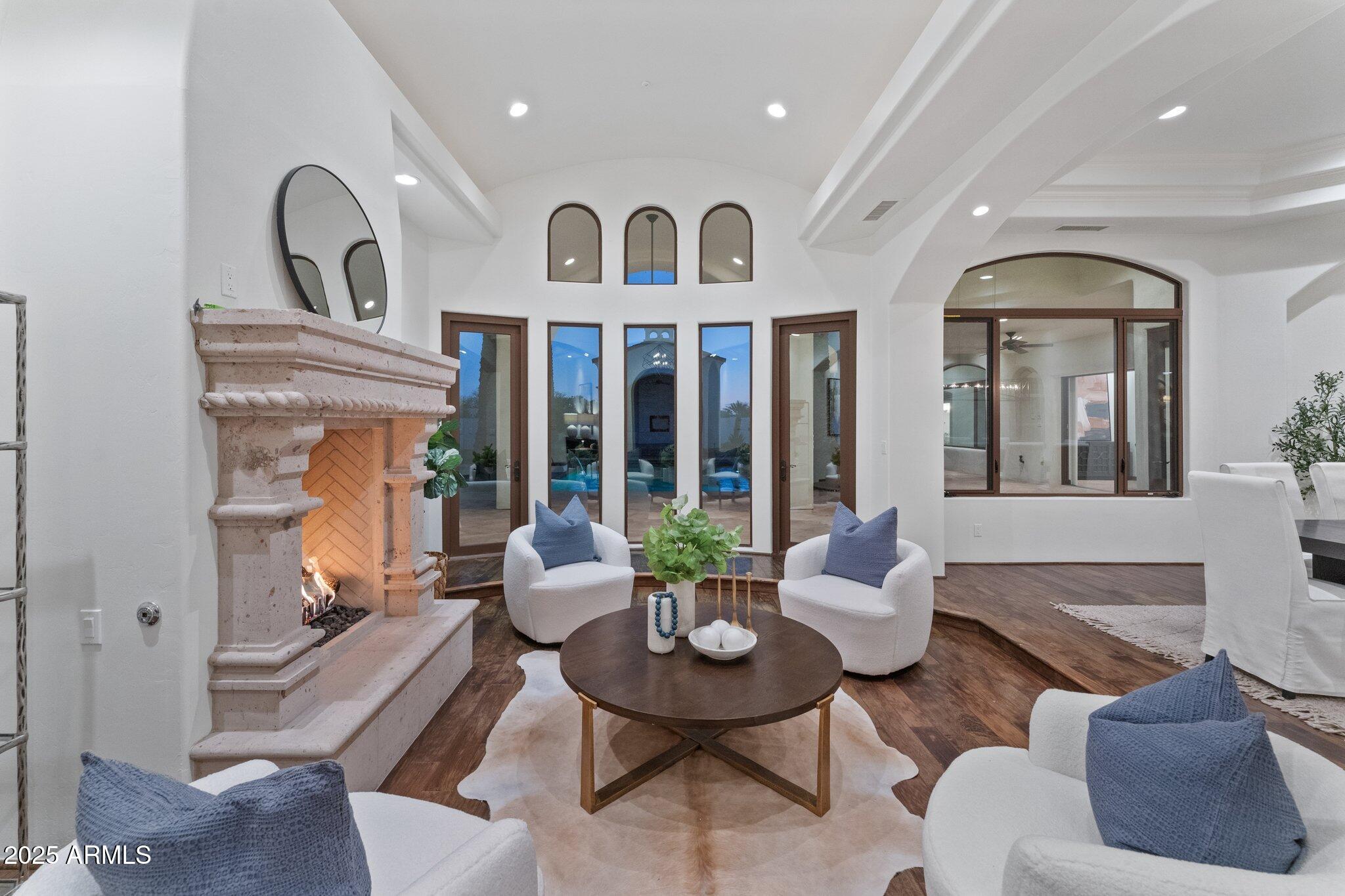 7635 E POINSETTIA Drive