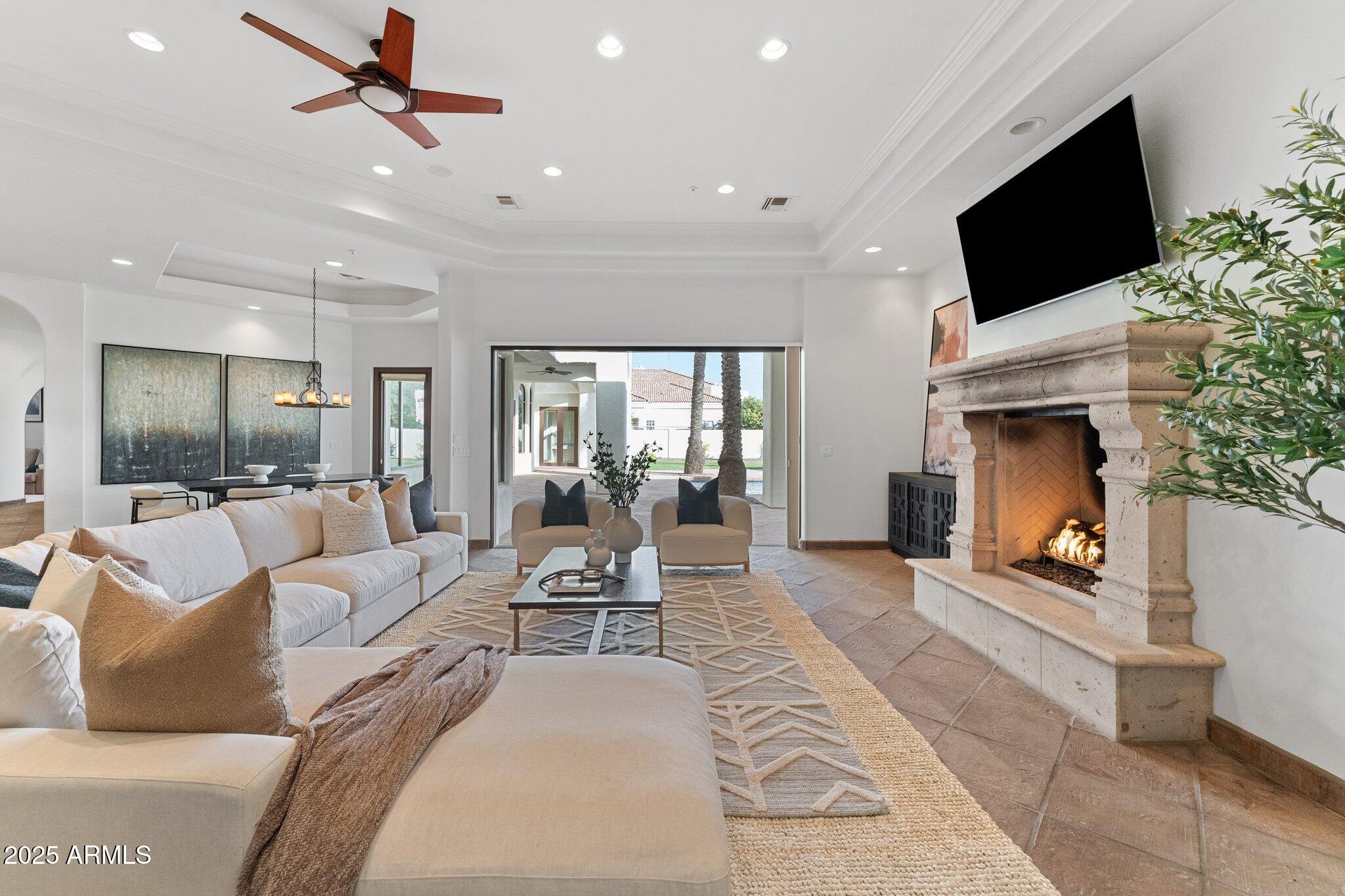 7635 E POINSETTIA Drive