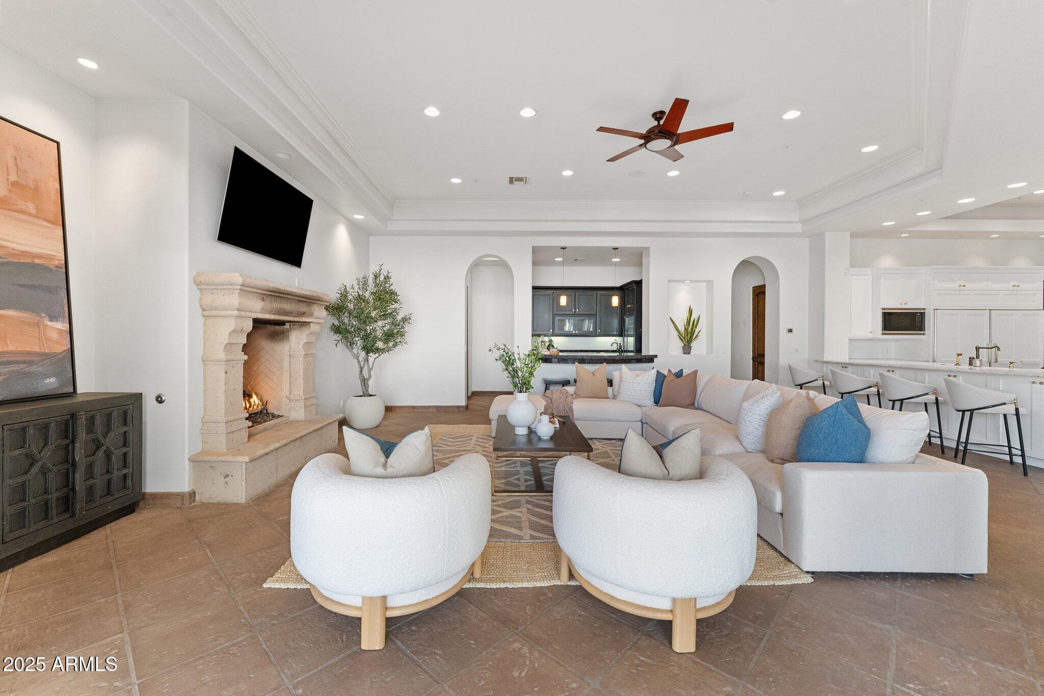 7635 E POINSETTIA Drive