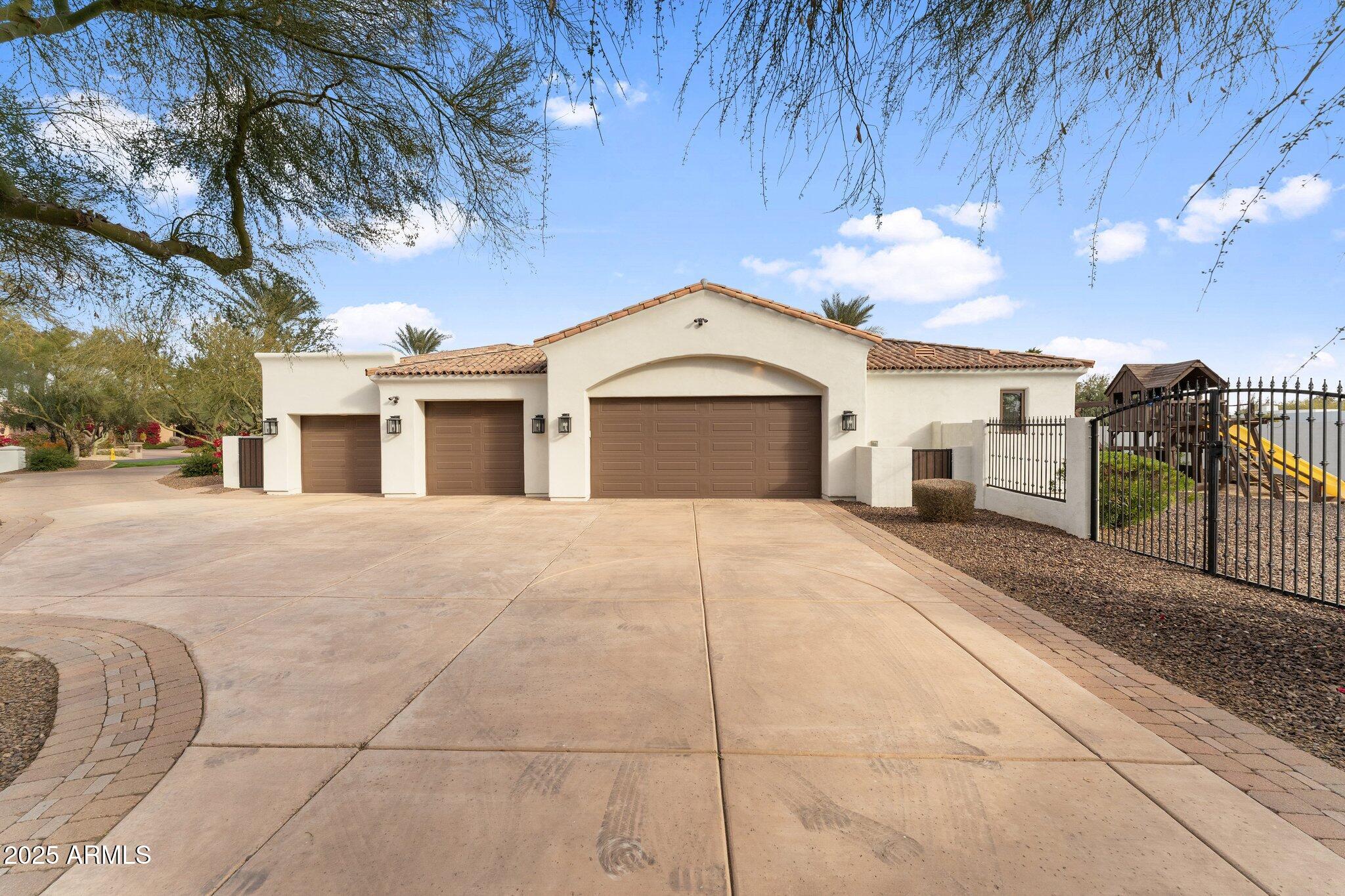 7635 E POINSETTIA Drive