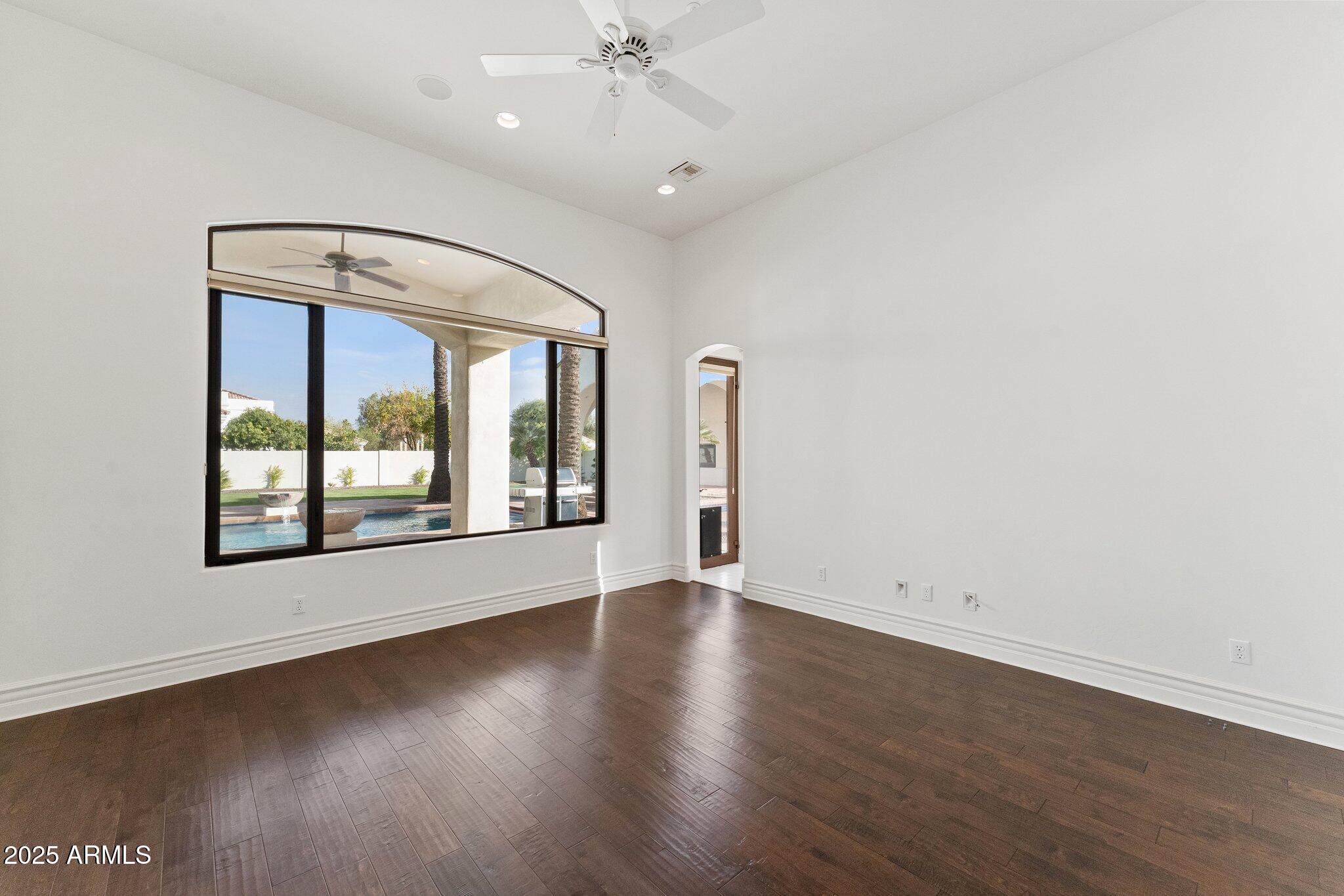 7635 E POINSETTIA Drive