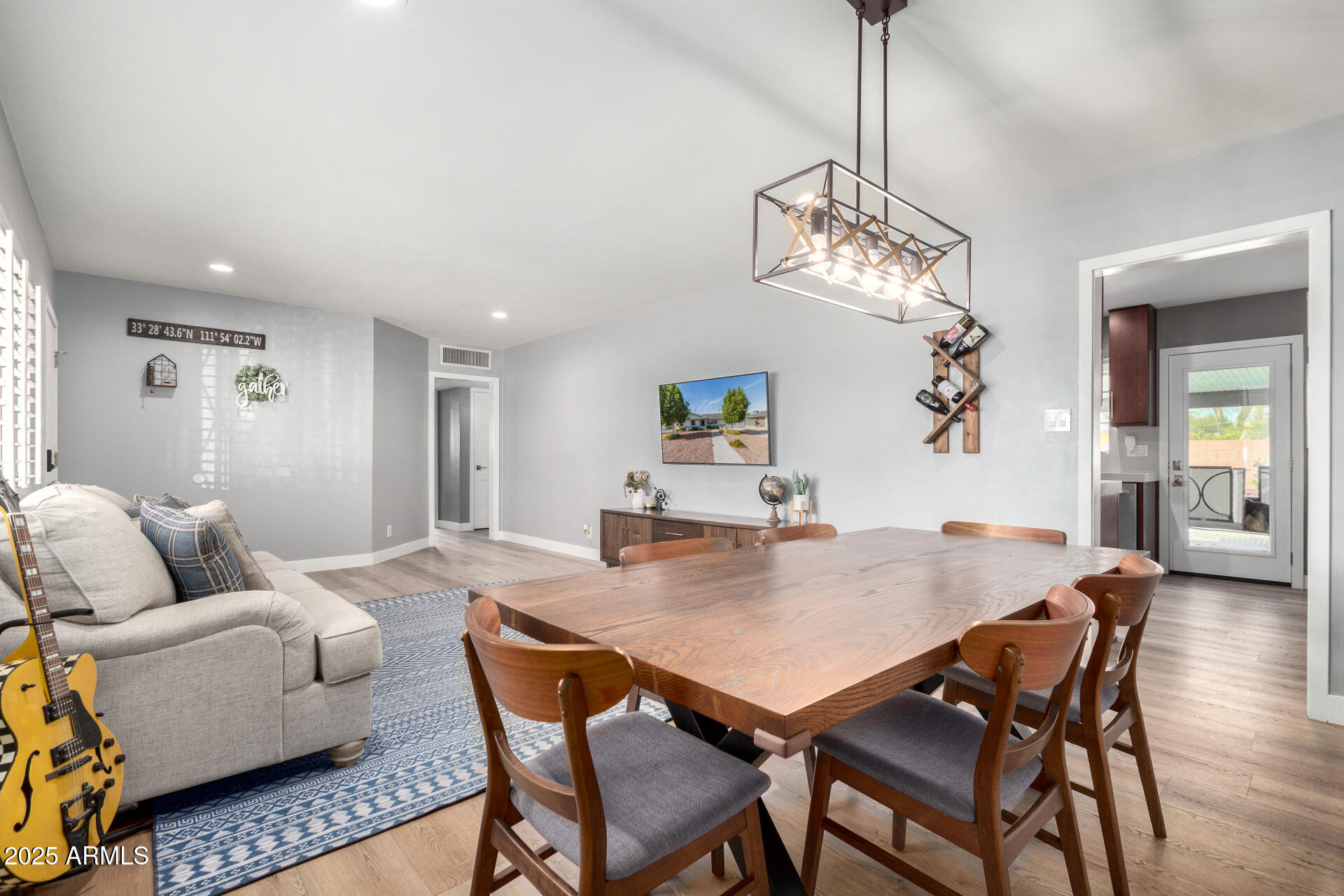2808 N GRANITE REEF Road