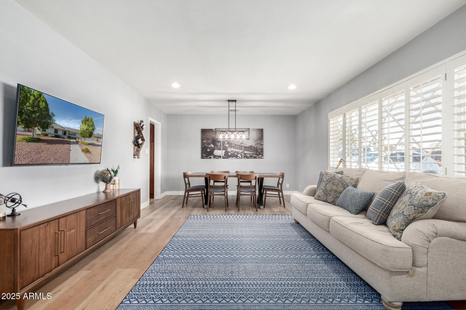 2808 N GRANITE REEF Road