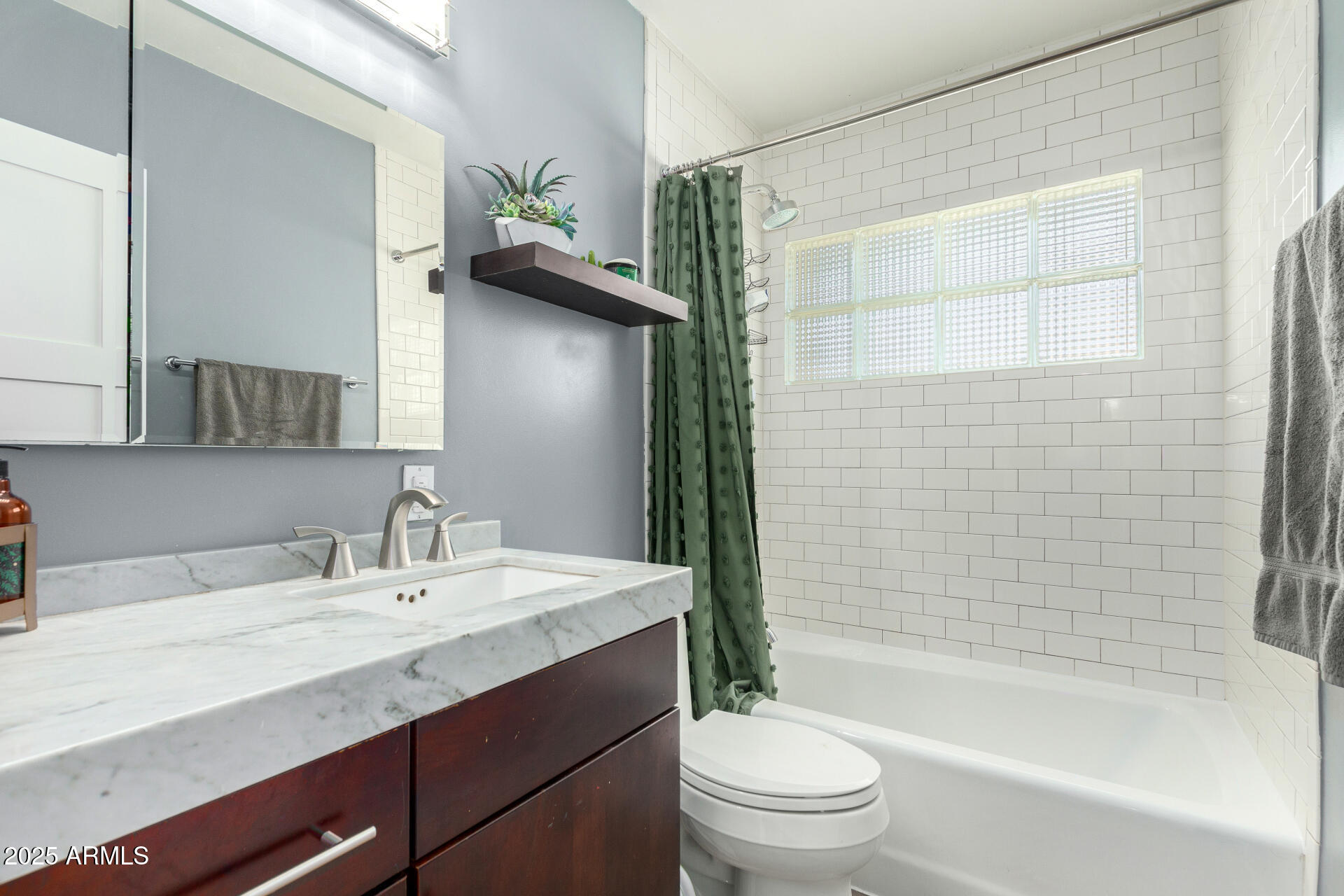 2808 N GRANITE REEF Road