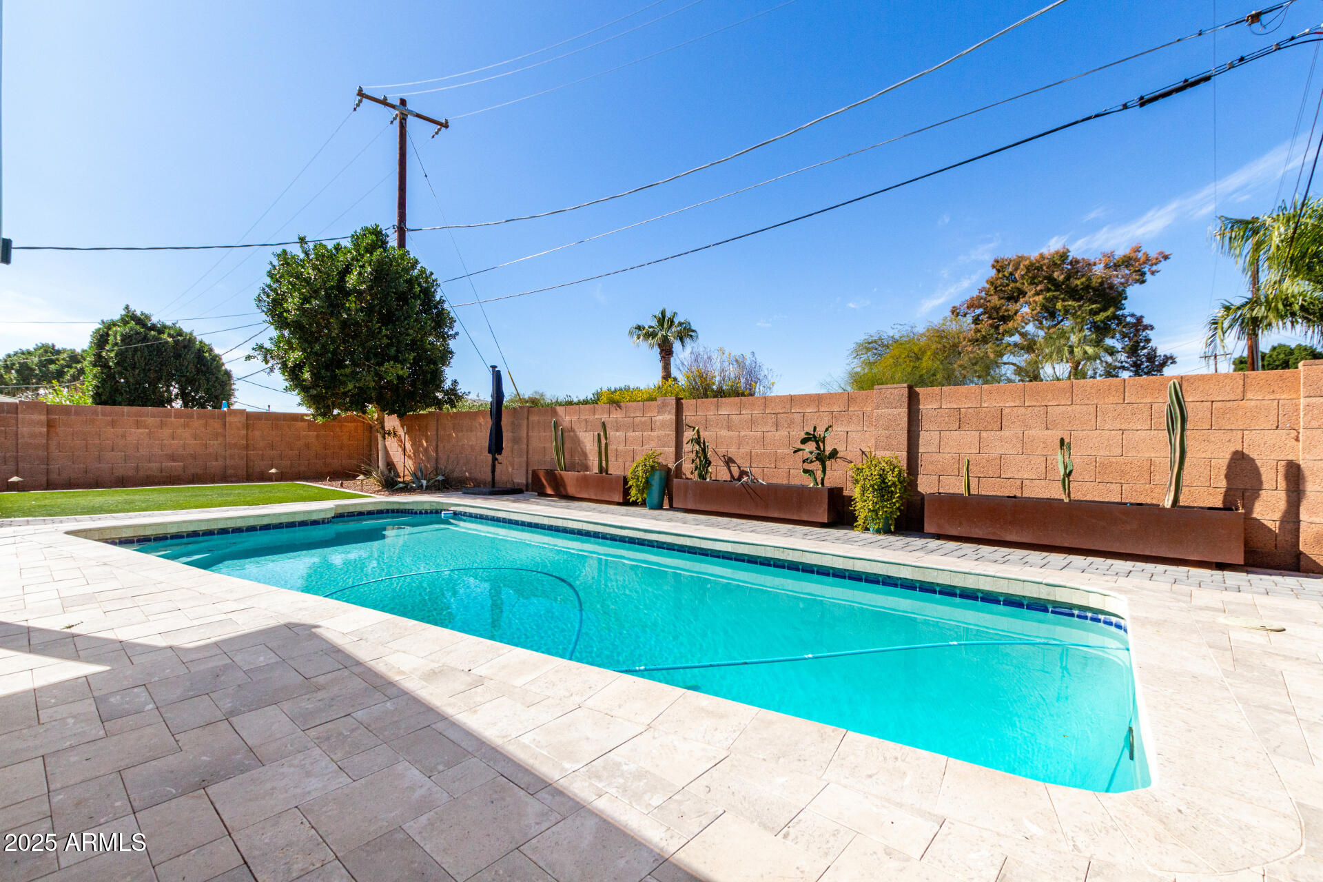 2808 N GRANITE REEF Road