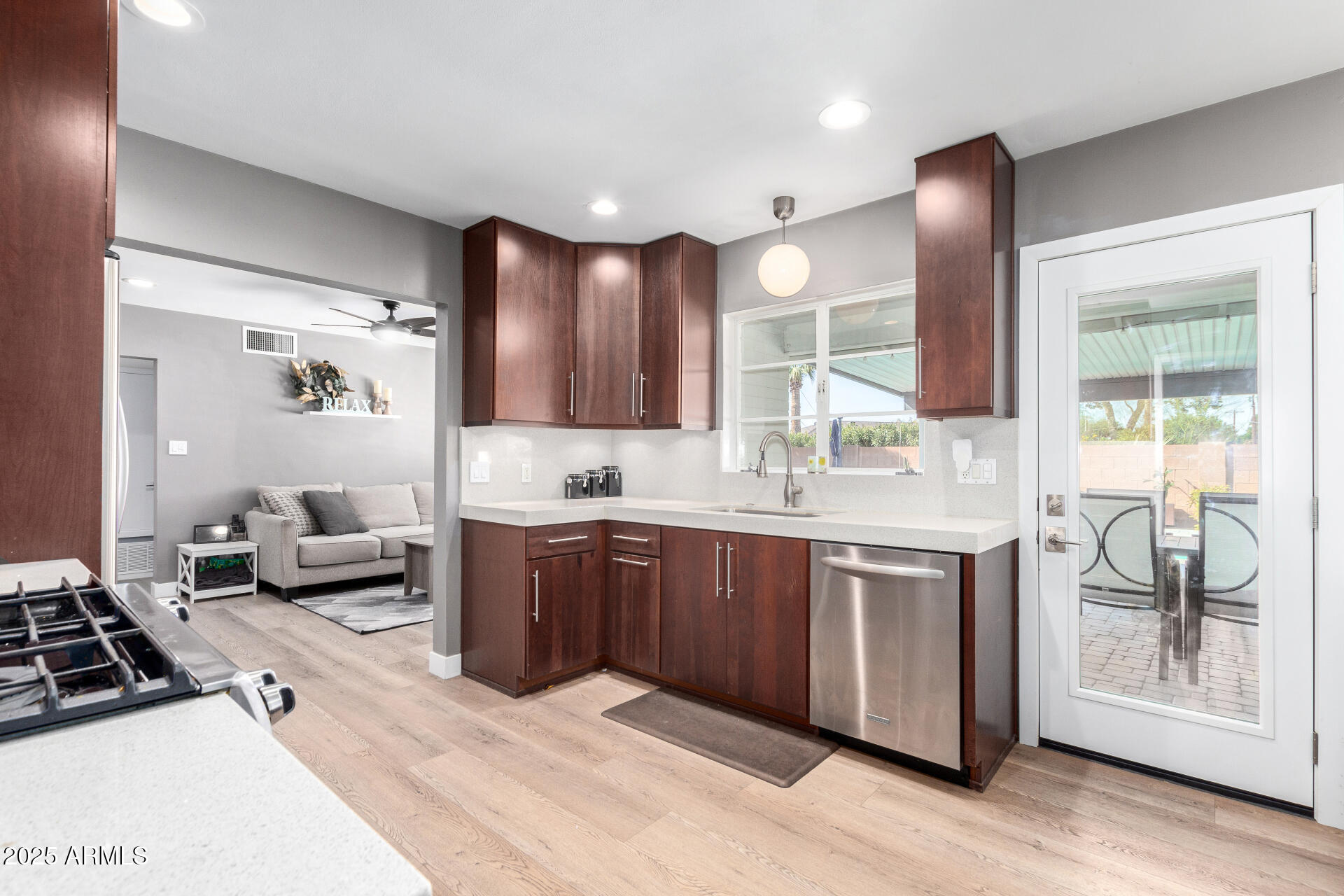 2808 N GRANITE REEF Road