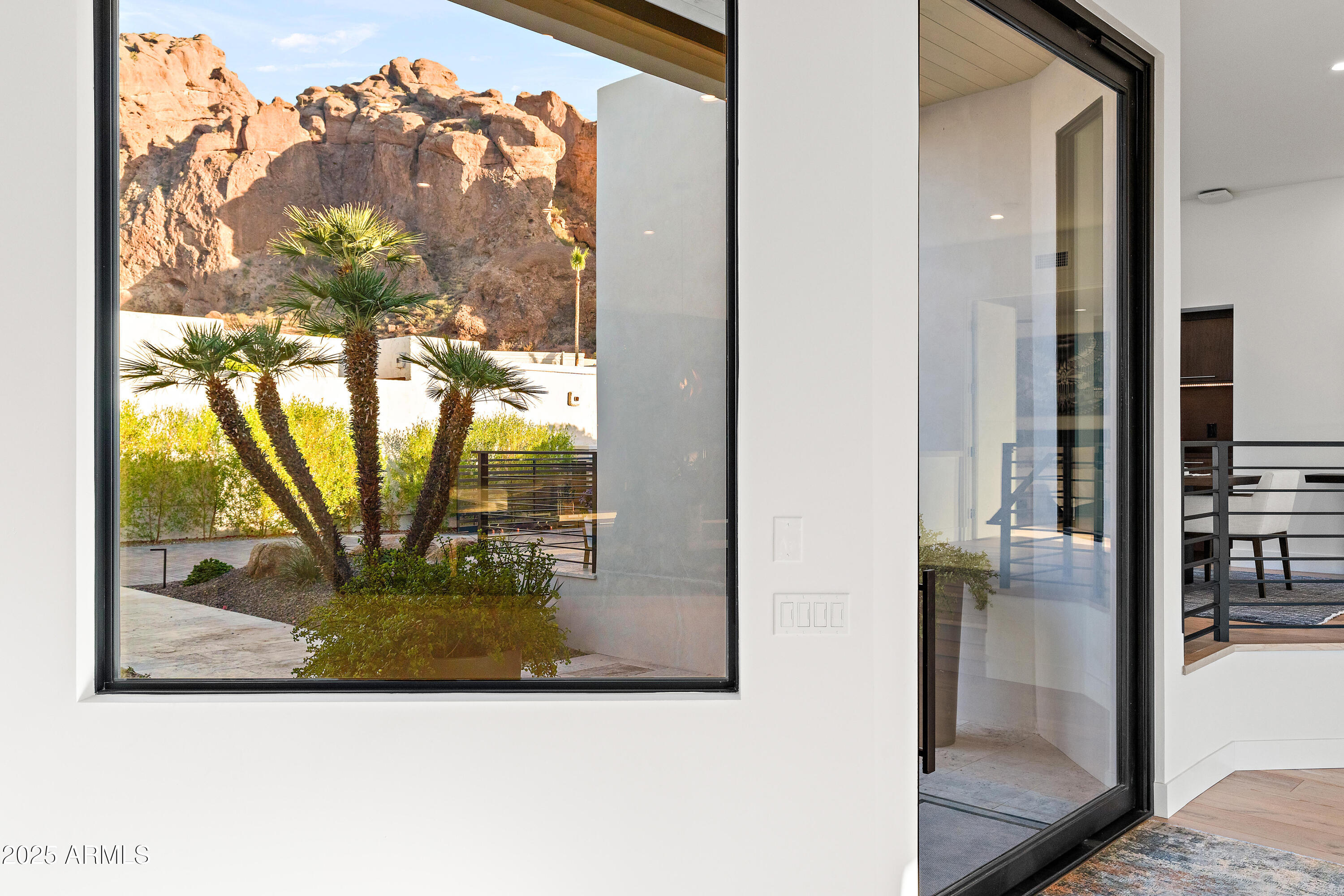 5724 N ECHO CANYON Drive