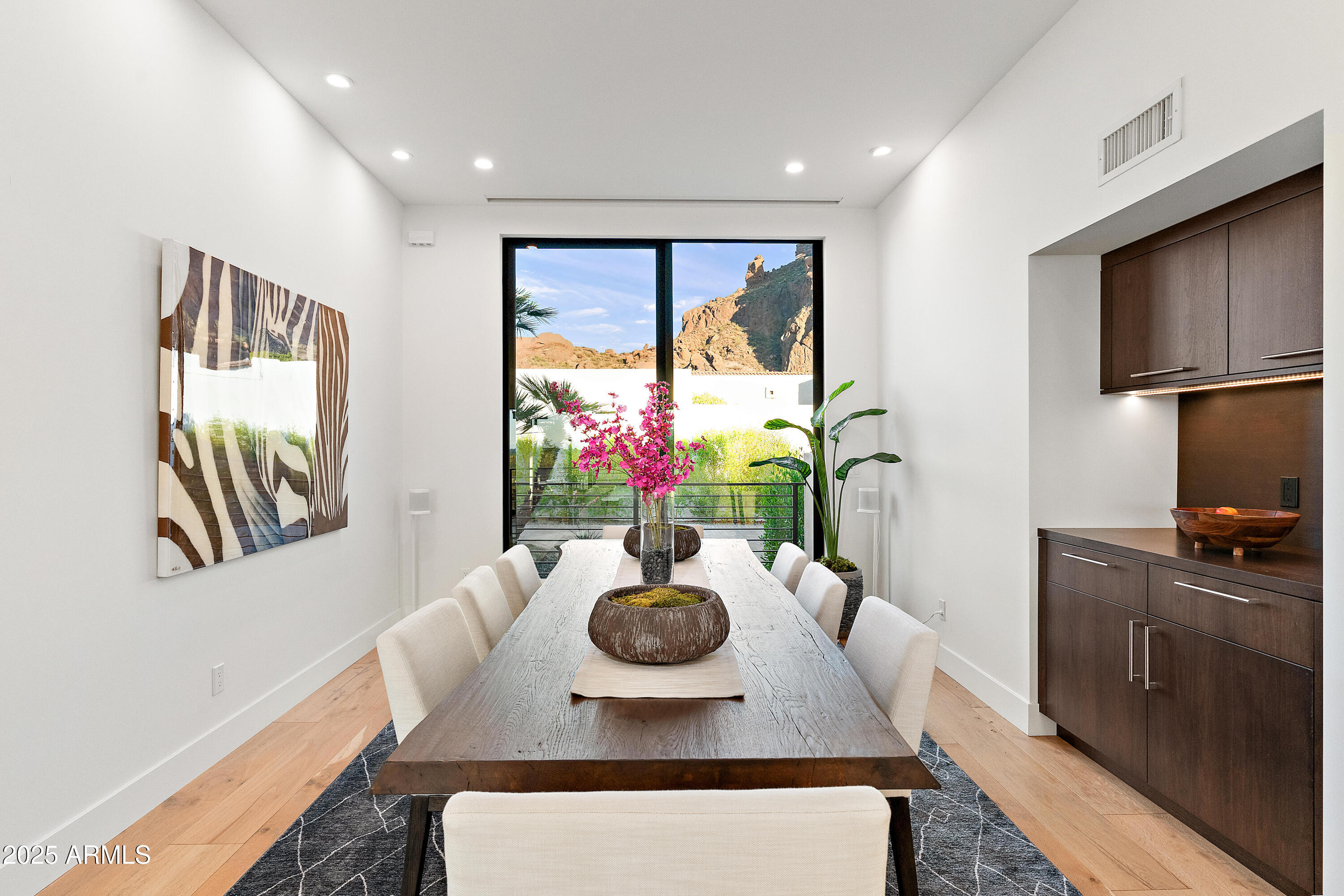 5724 N ECHO CANYON Drive