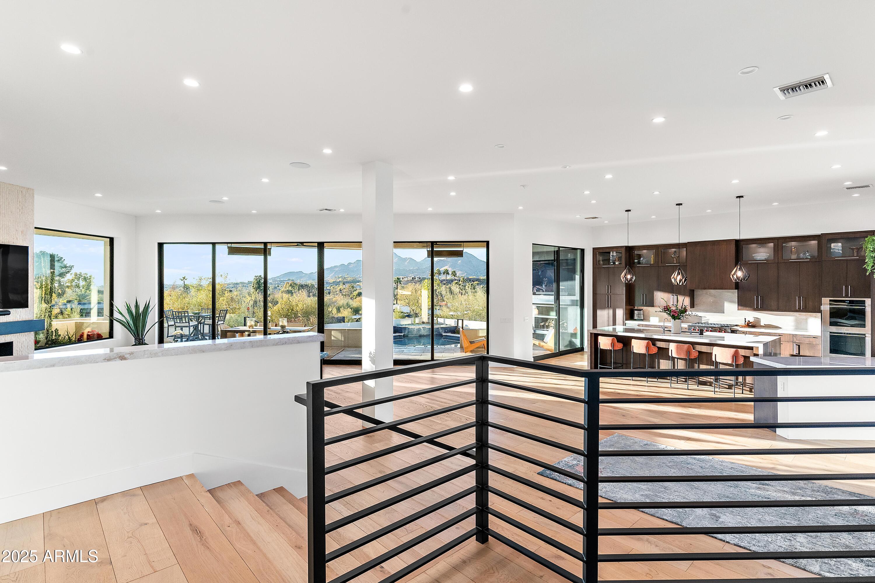 5724 N ECHO CANYON Drive