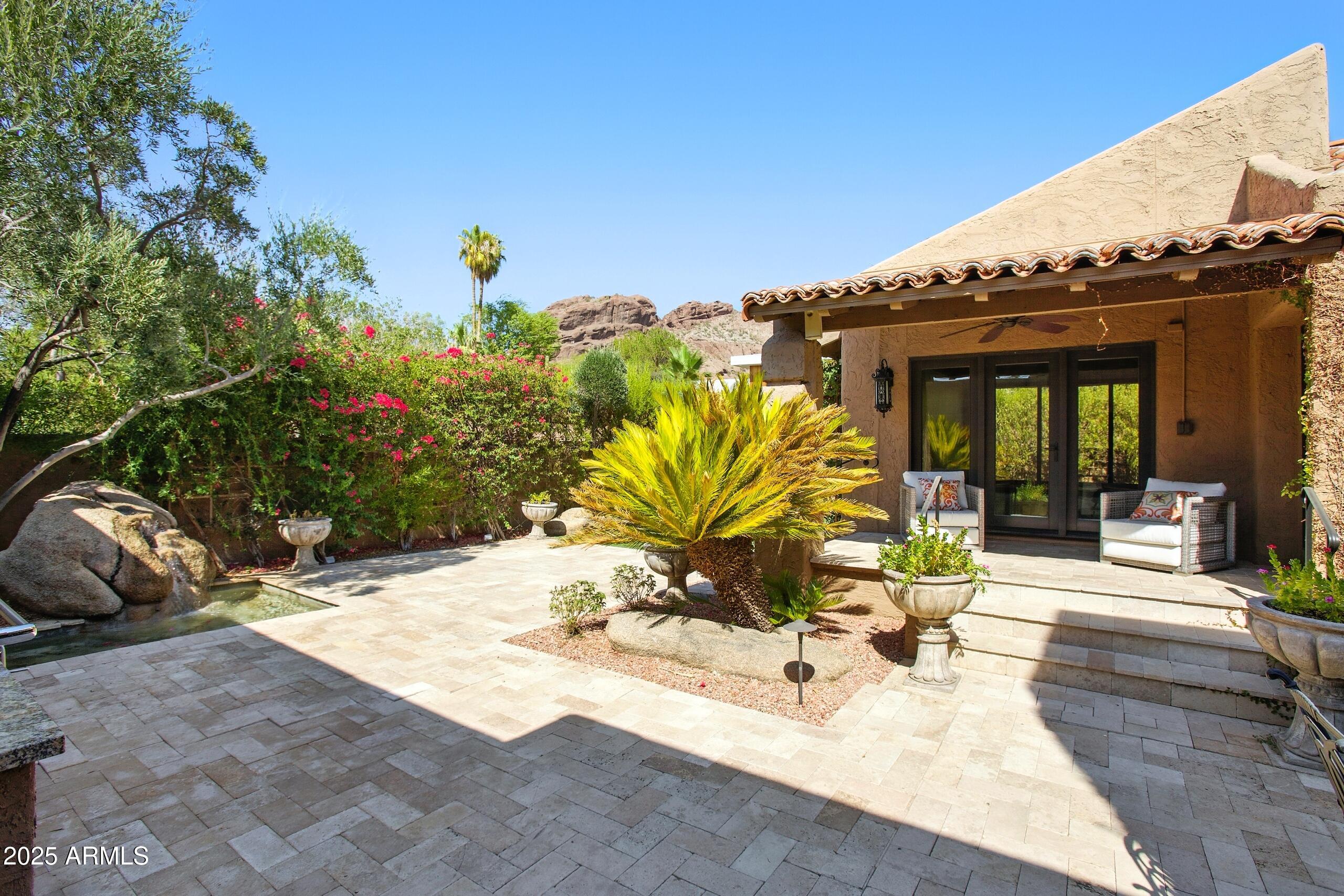 4448 E CAMELBACK Road # 16