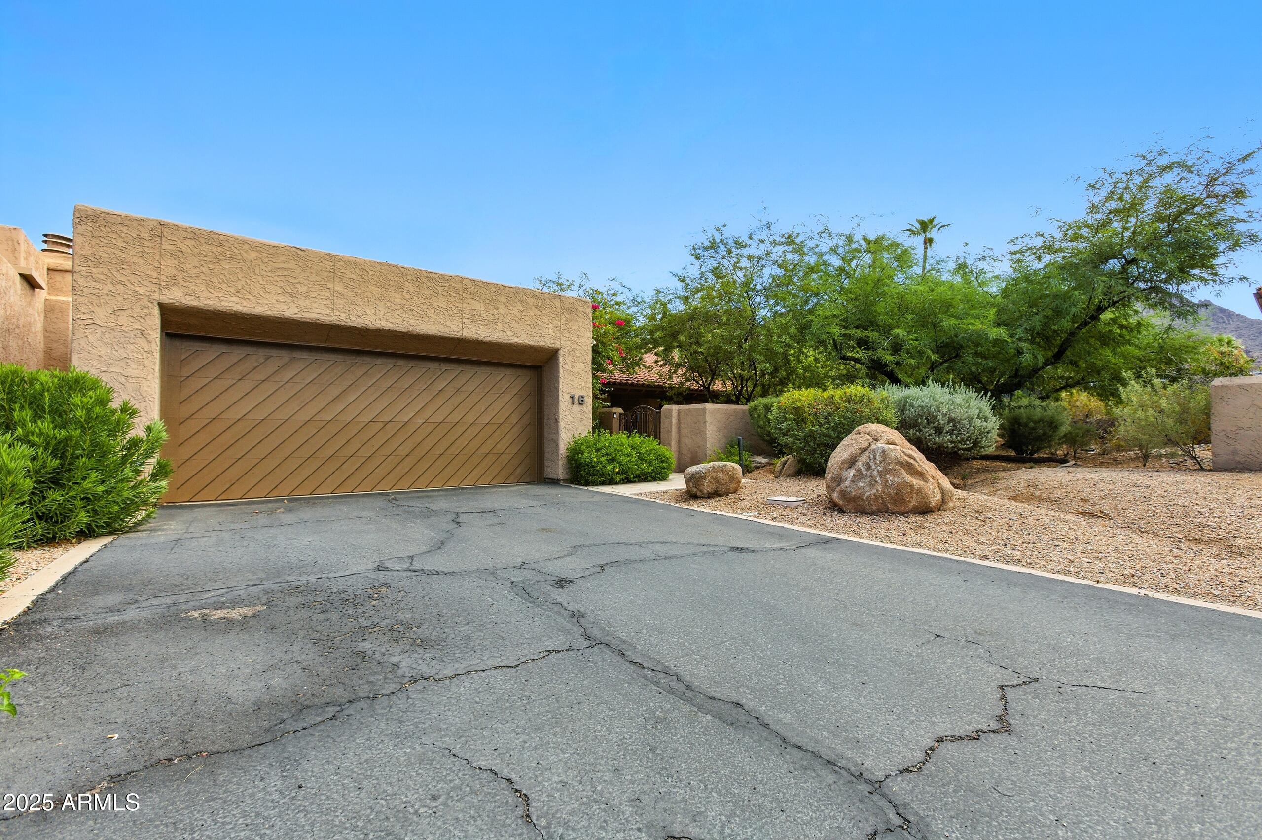4448 E CAMELBACK Road # 16