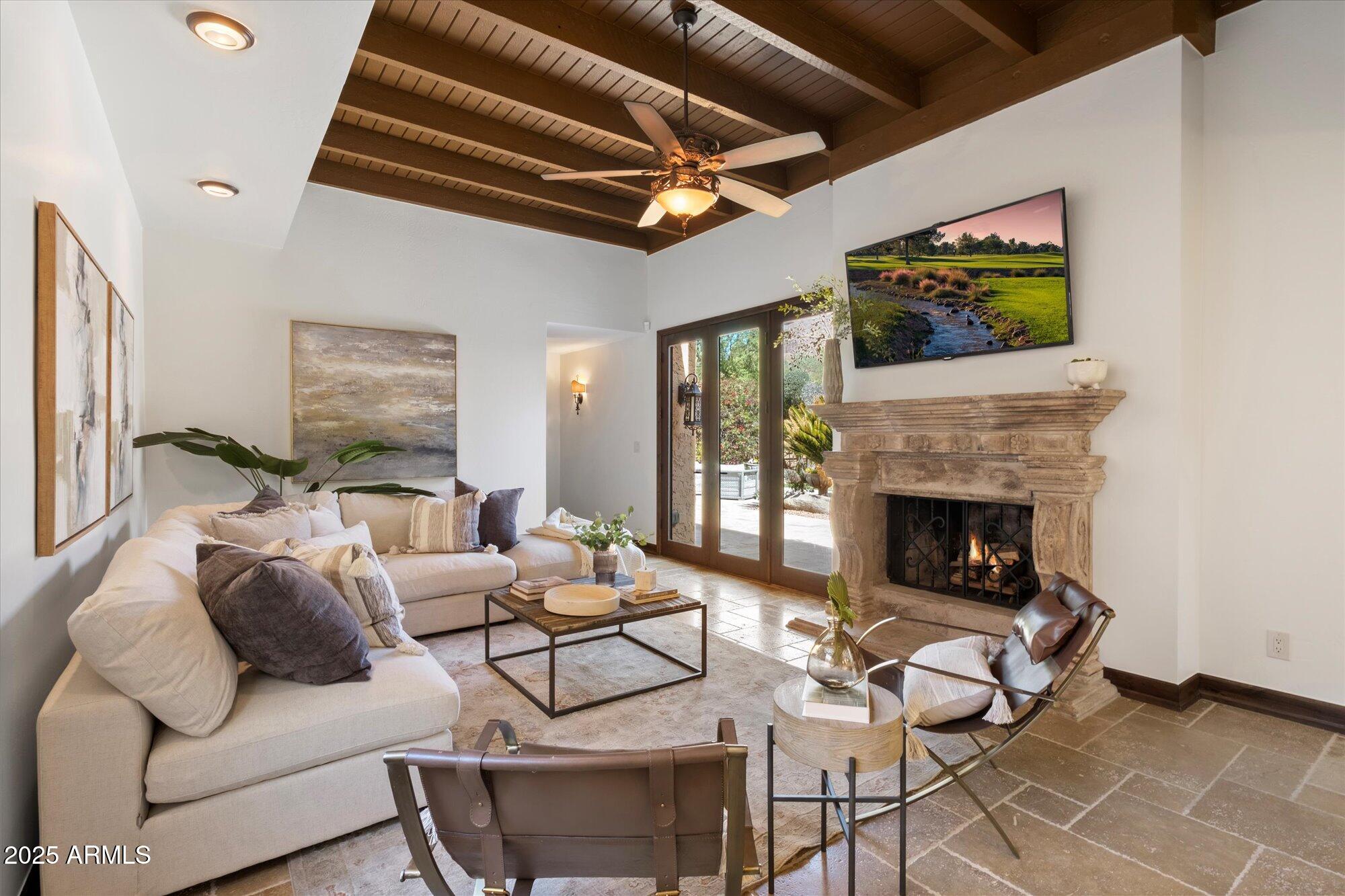 4448 E CAMELBACK Road # 16