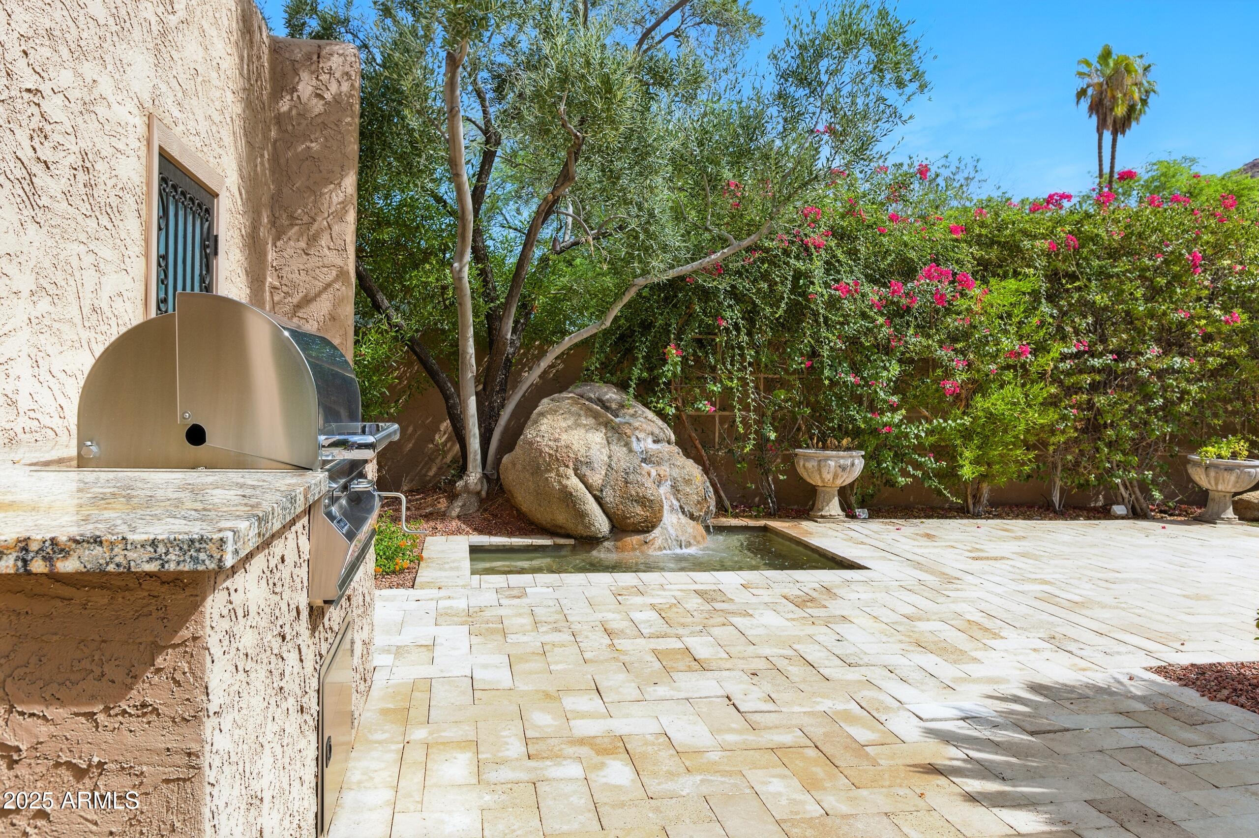 4448 E CAMELBACK Road # 16