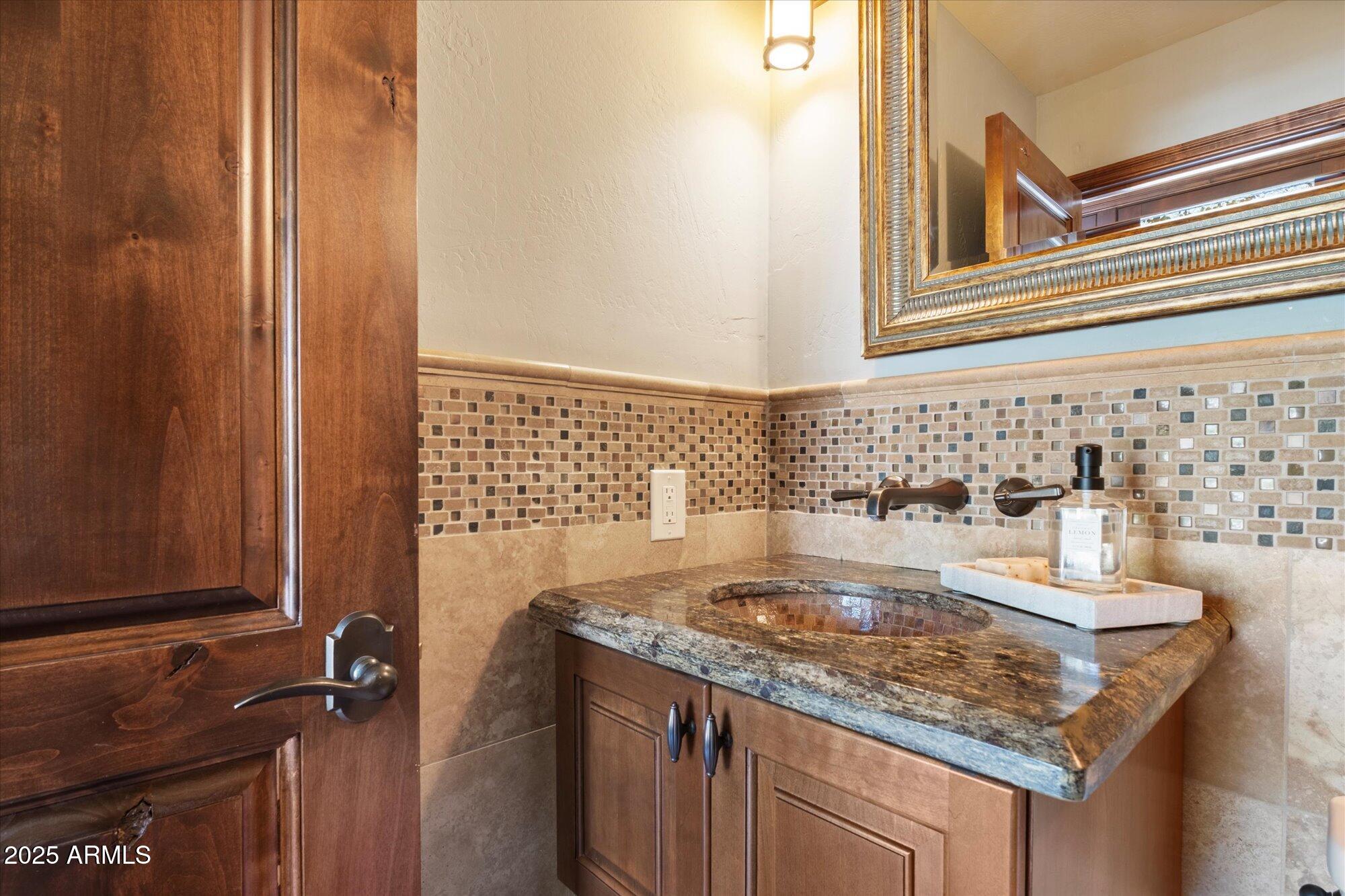 4448 E CAMELBACK Road # 16