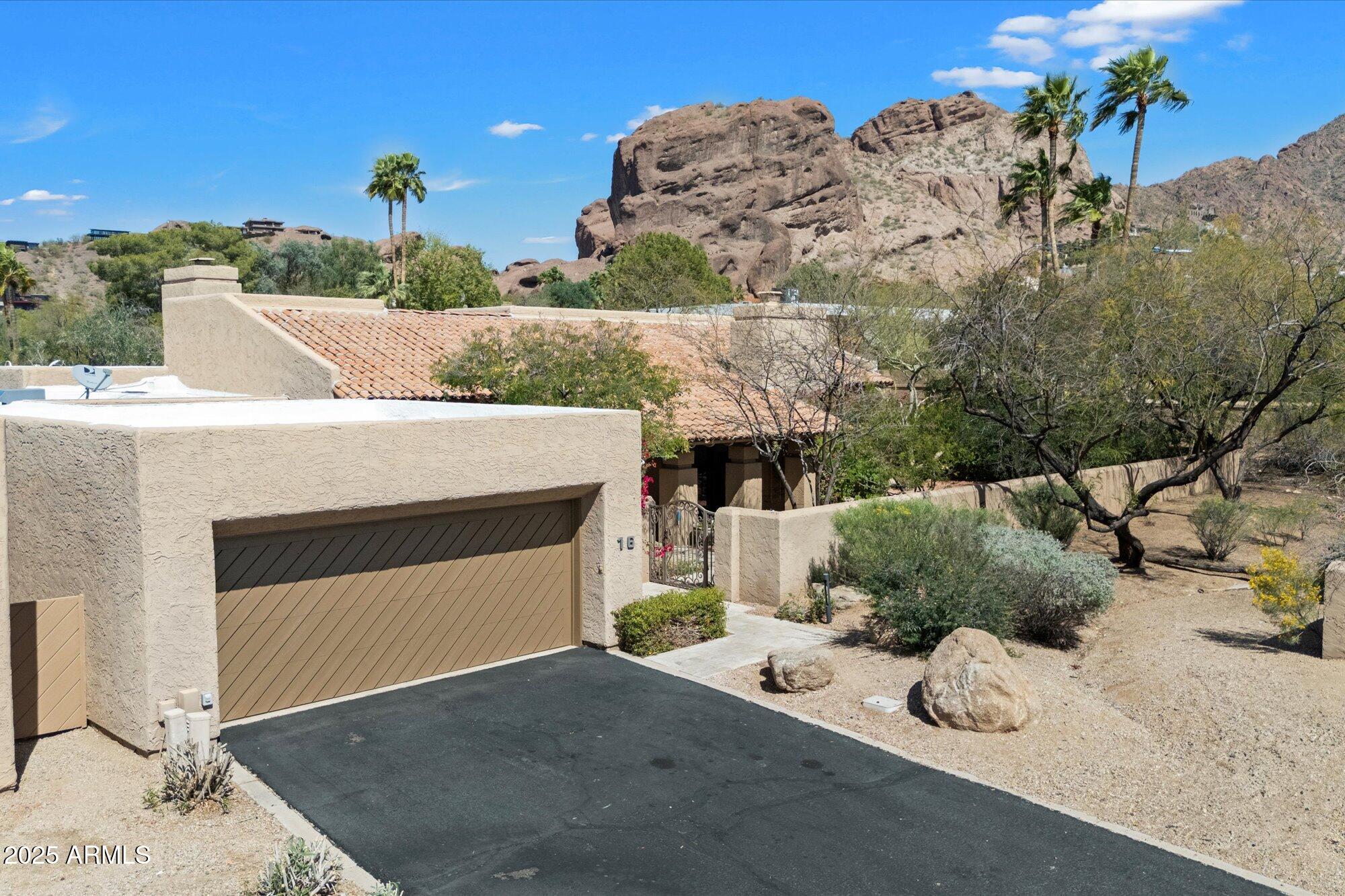 4448 E CAMELBACK Road # 16