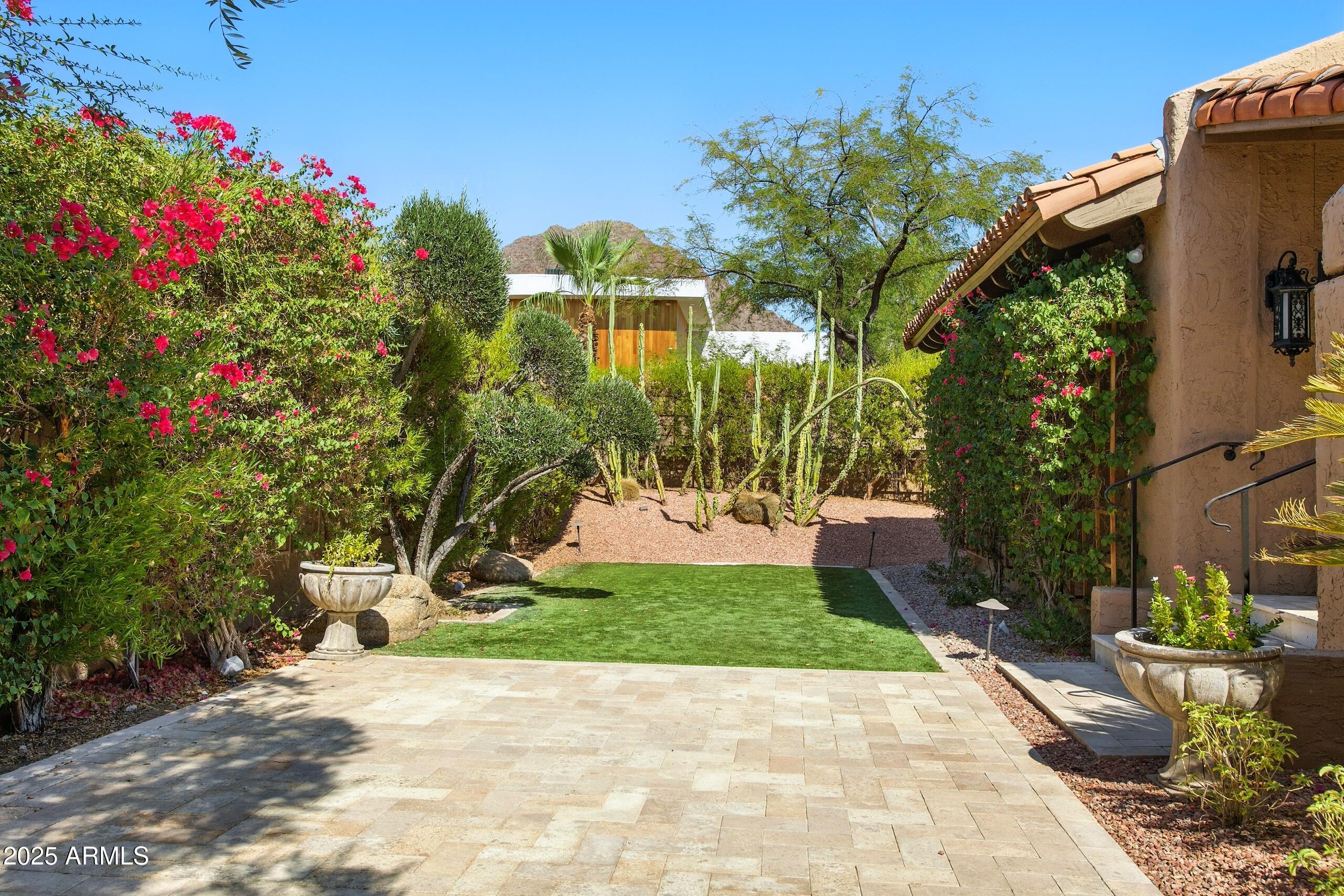 4448 E CAMELBACK Road # 16
