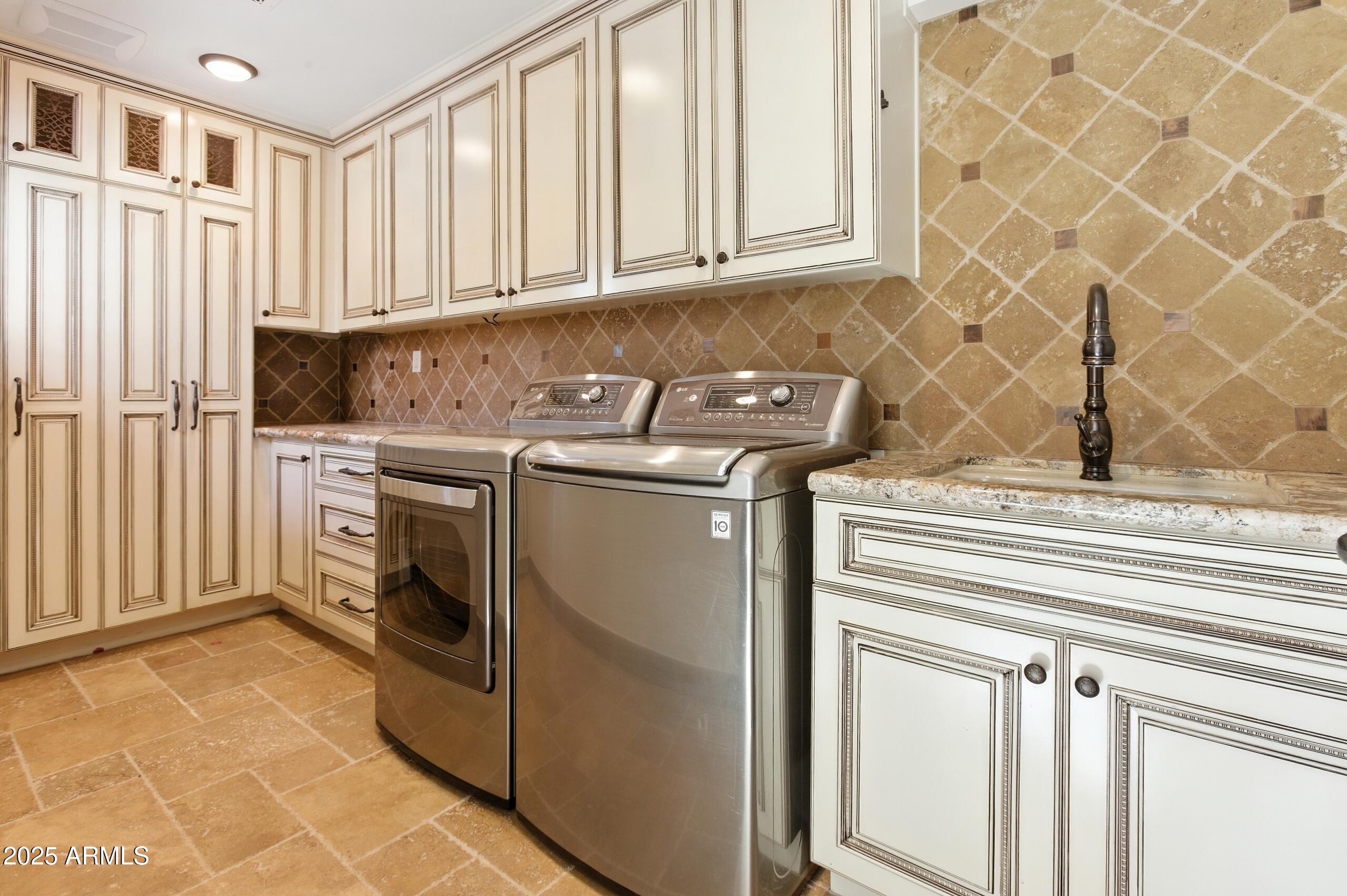 4448 E CAMELBACK Road # 16