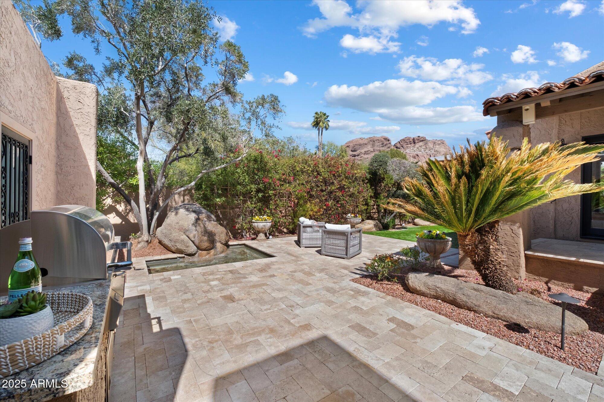 4448 E CAMELBACK Road # 16