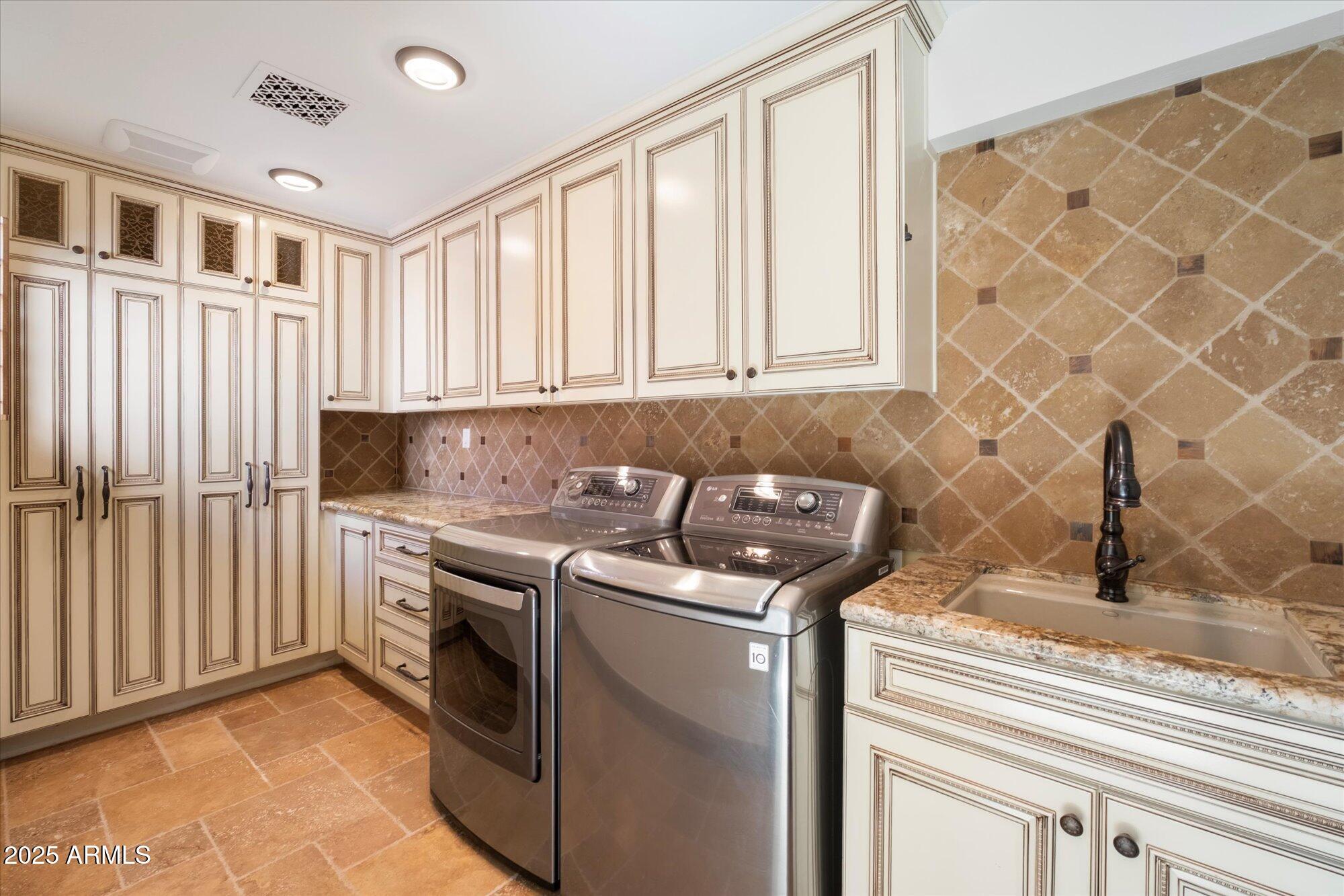 4448 E CAMELBACK Road # 16