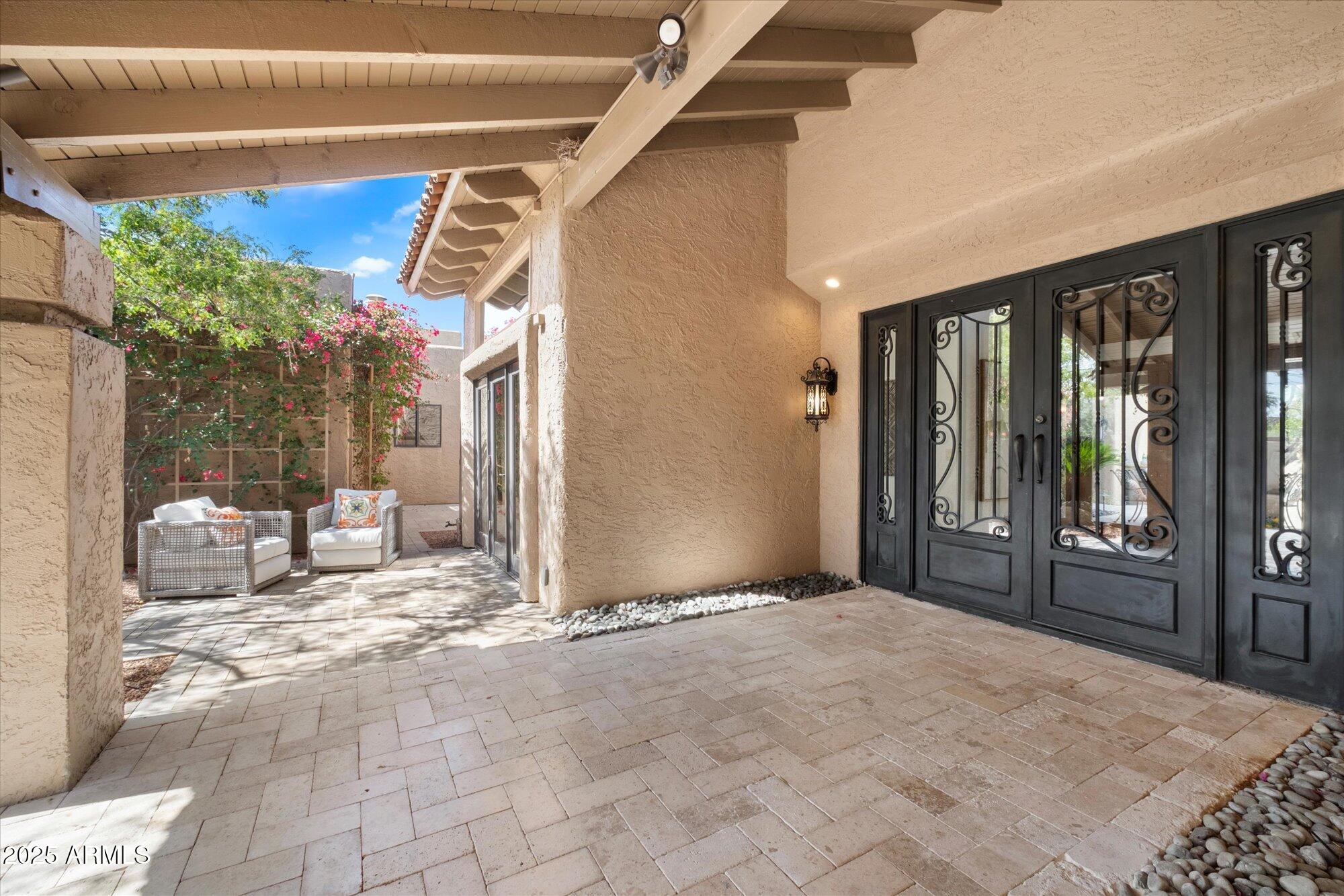 4448 E CAMELBACK Road # 16