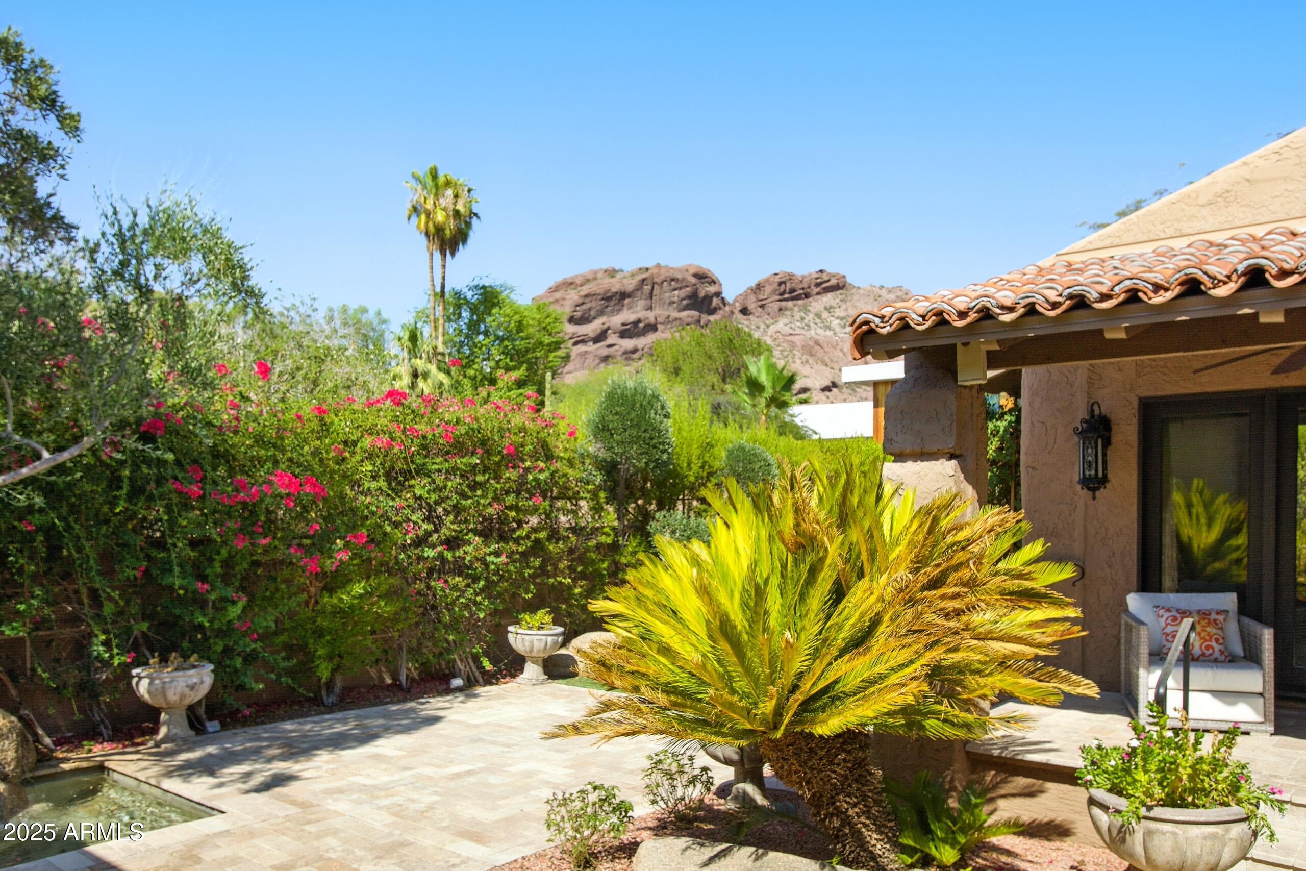 4448 E CAMELBACK Road # 16