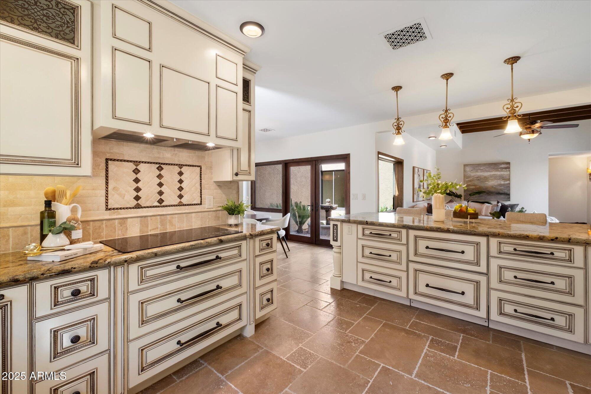 4448 E CAMELBACK Road # 16