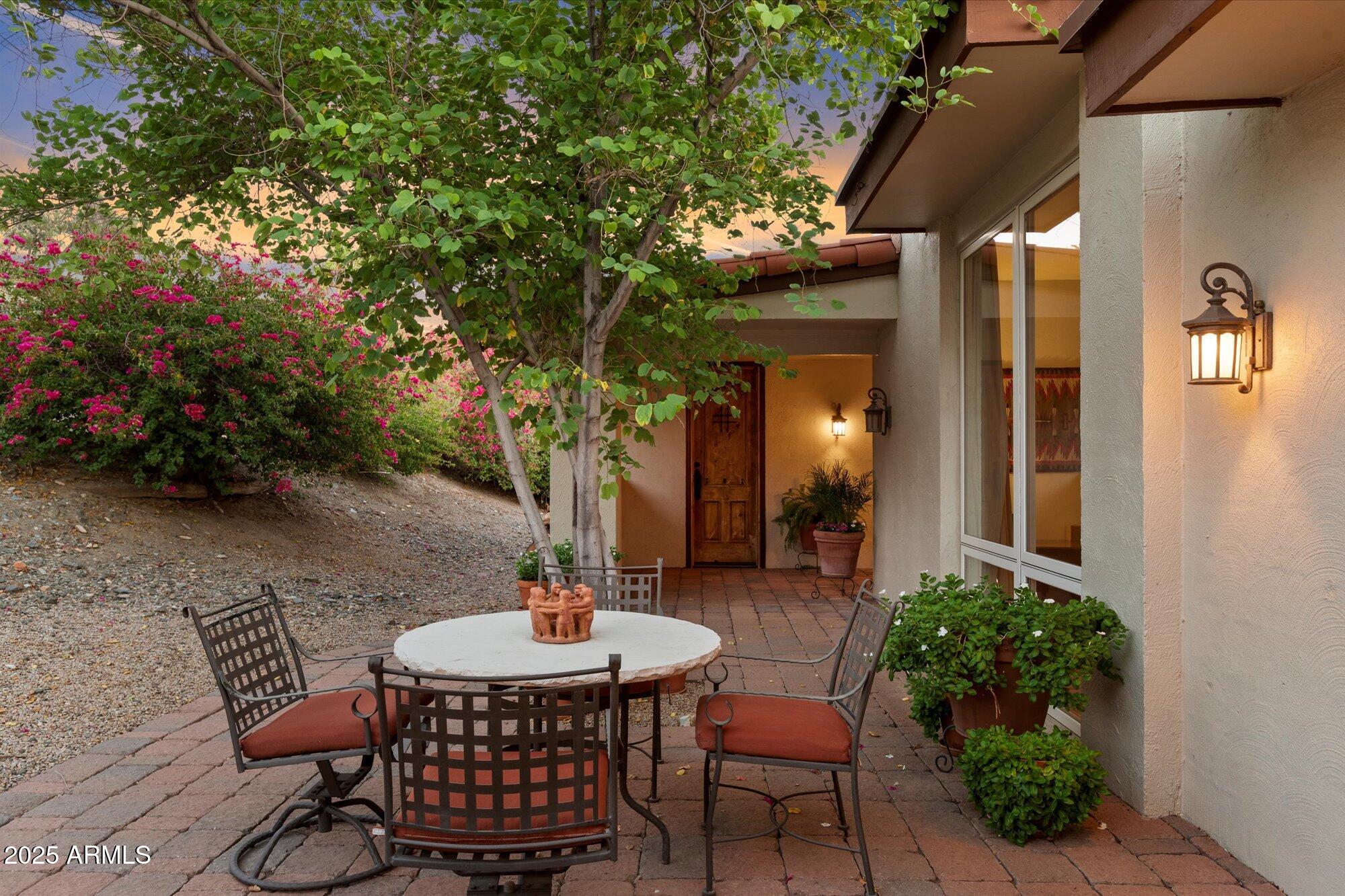 3500 E LINCOLN Drive # 6