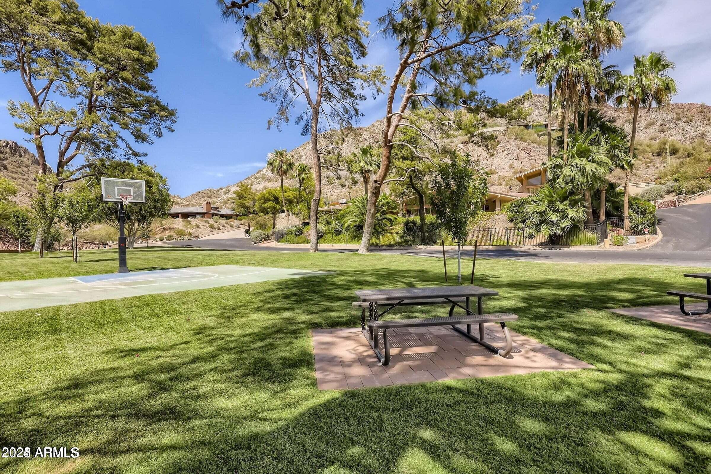 3500 E LINCOLN Drive # 6