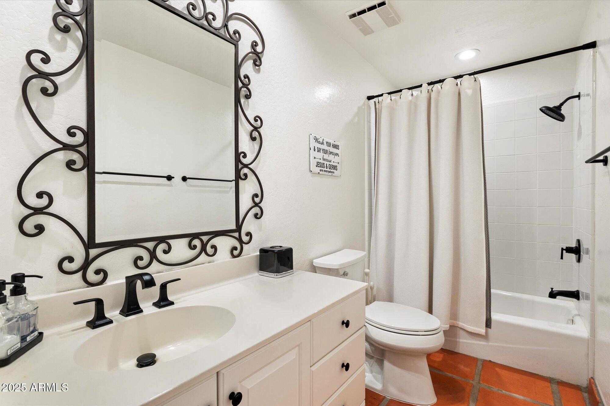 3500 E LINCOLN Drive # 6