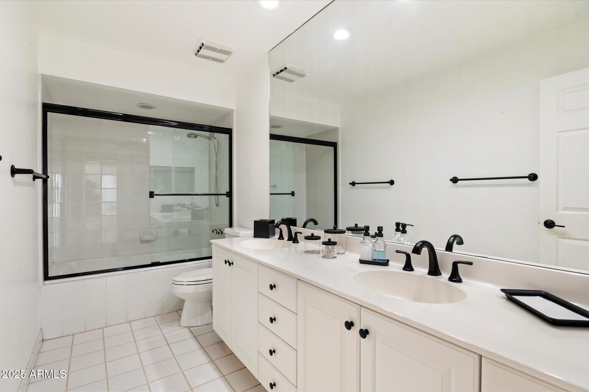 3500 E LINCOLN Drive # 6