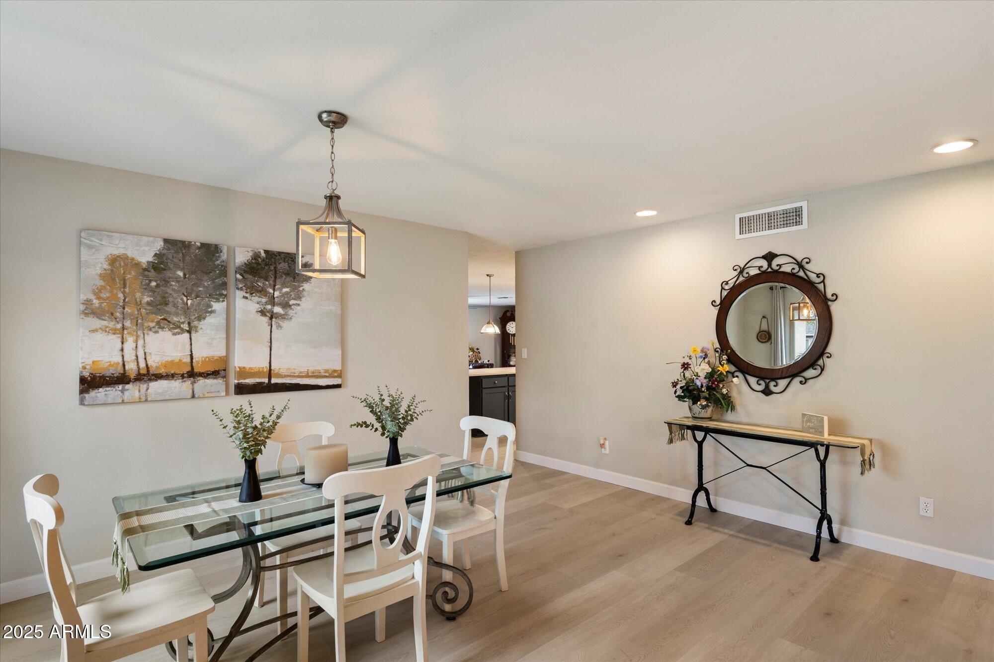 7800 E VIA DEL FUTURO E