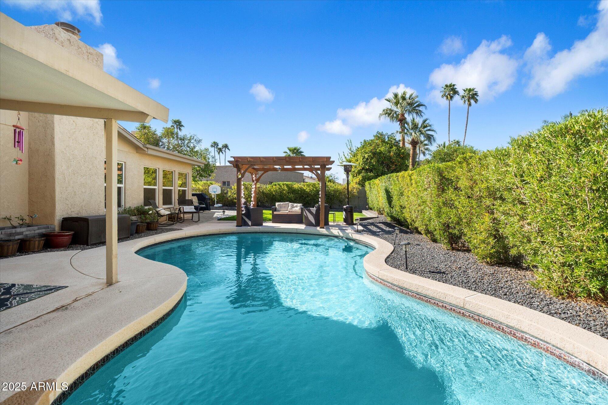 7800 E VIA DEL FUTURO E